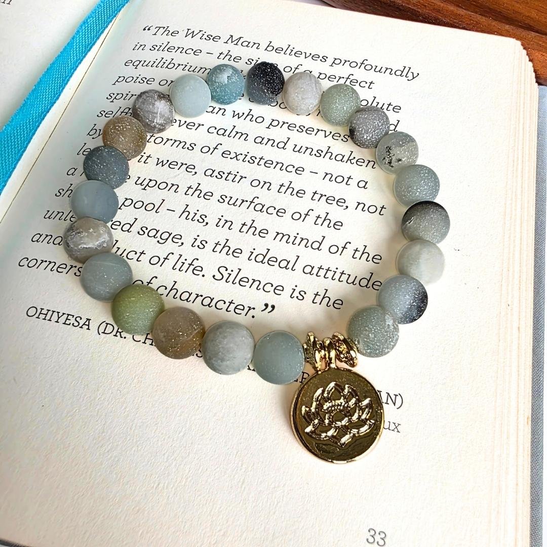 Naiad ist ein schlichtes Amazonit-Armband