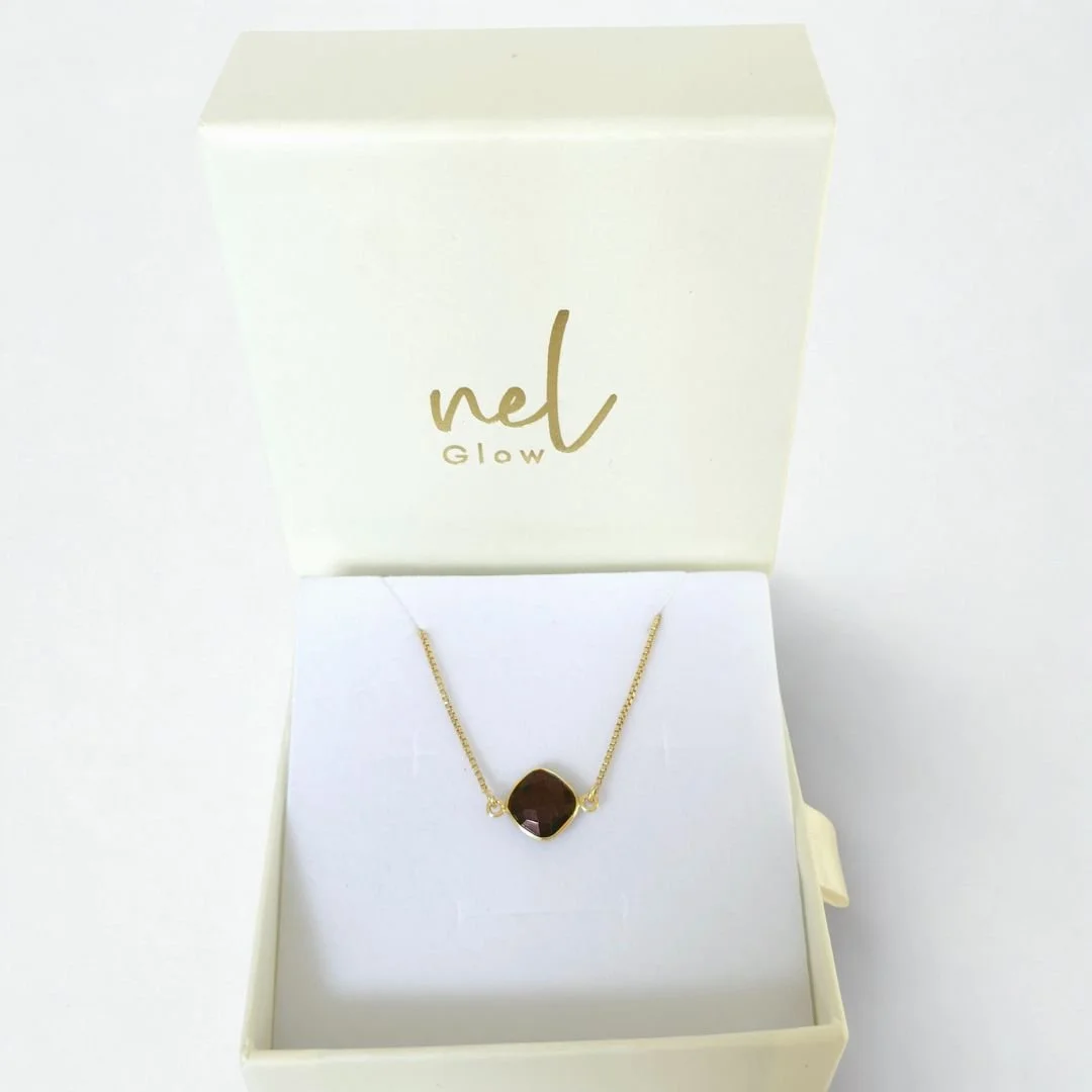 Althea Geburtsstein Armband Januar granat von nelglow