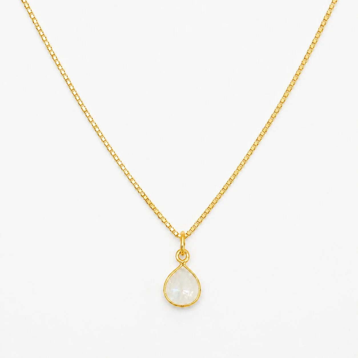 Cassia – Geburtsstein Kette Juni (Regenbogen Mondstein)