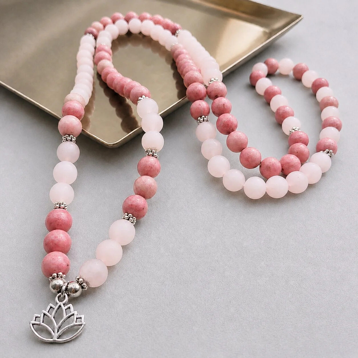 Rosenquarz Mala kette und Armband von nelglow