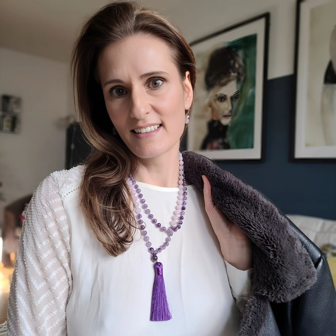 Amethyst Mala 'Amrita', stärkt Intuition und inneren Frieden durch Kristallenergie