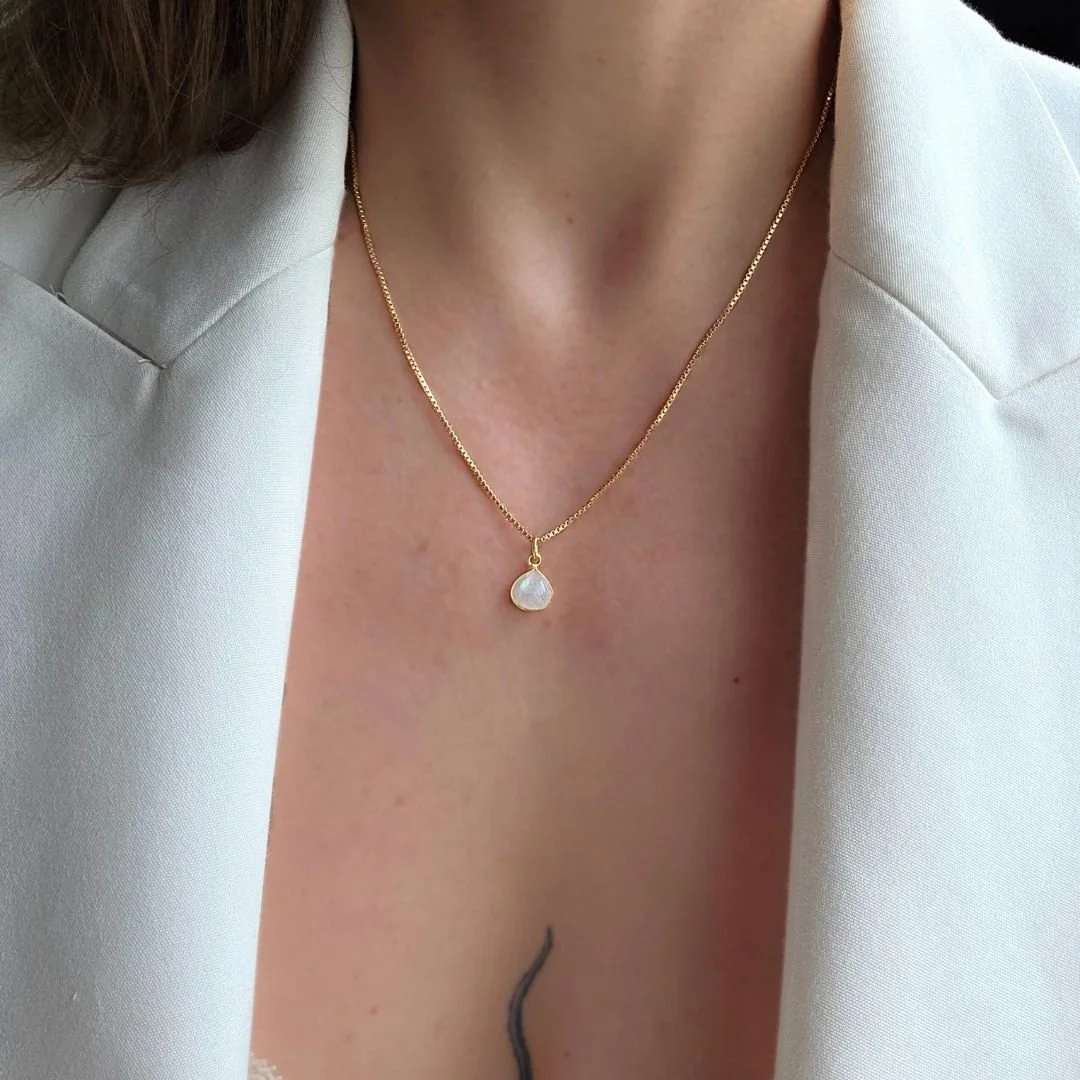 Mondstein Kette – Wandel nah am Herzen