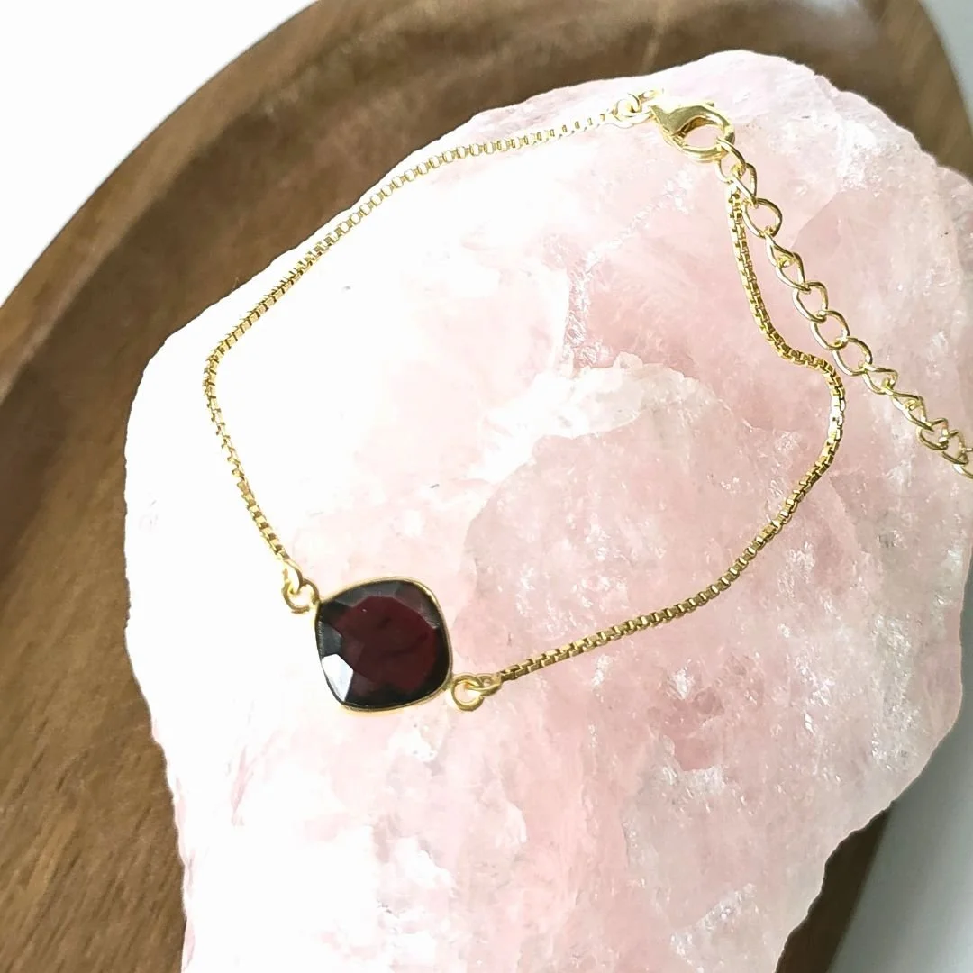 Geburtsstein Armband Januar granat von nelglow