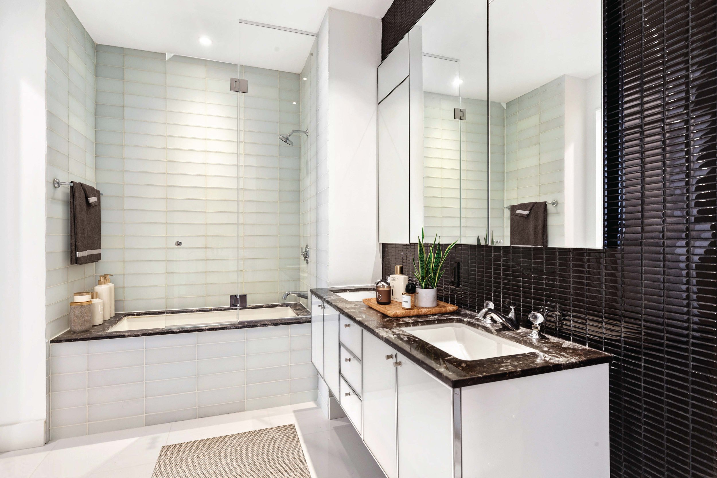 BxE_BATH1_1BR_16H.jpg