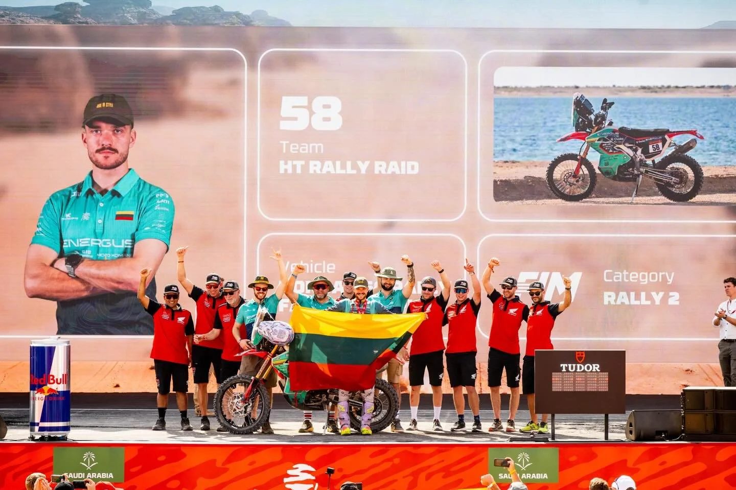 Dakar finish podium vibes 🇱🇹

#energusdakarteam #kartuperkopas #vardantos 

@energus_moto_komanda 

@ovoko_rrr.lt @ovokopeople @rovaltra #zubguostagalis

@pienozvaigzdesab #fegda @autoreidas.lt @straumanngroup.lt @katwood.lt @ballego.lt @klinika_de