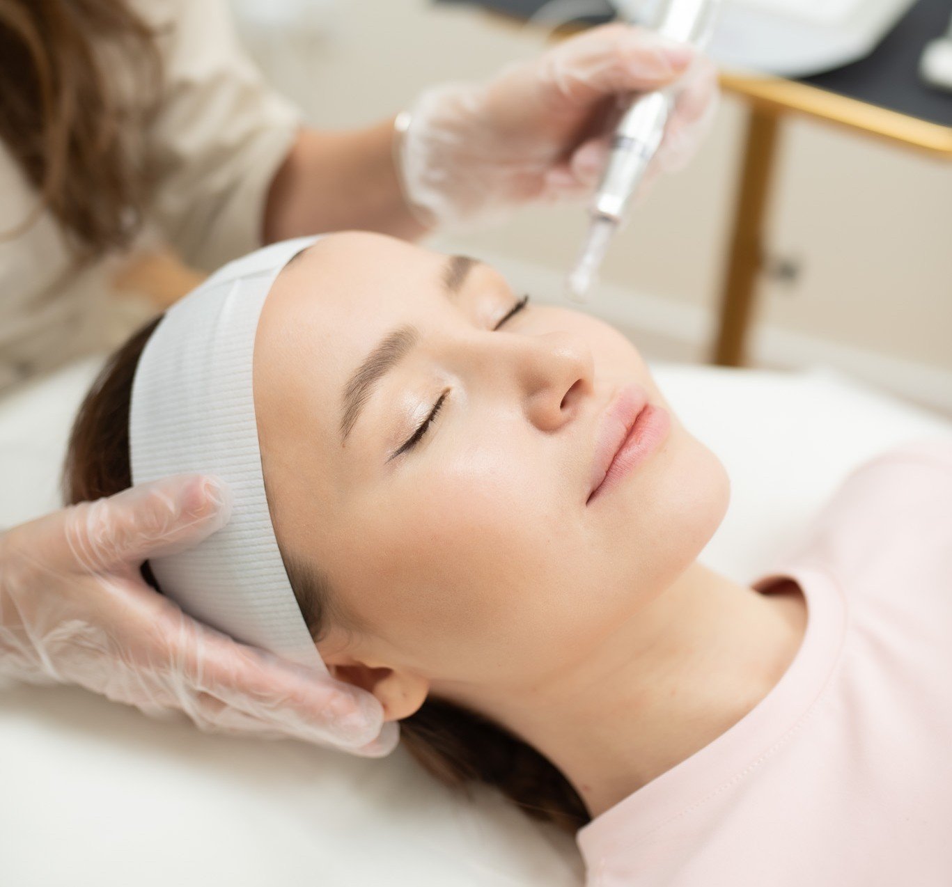 Microneedling for Acne Scars &amp; Fine Lines in Naperville, IL | Levore Aesthetics