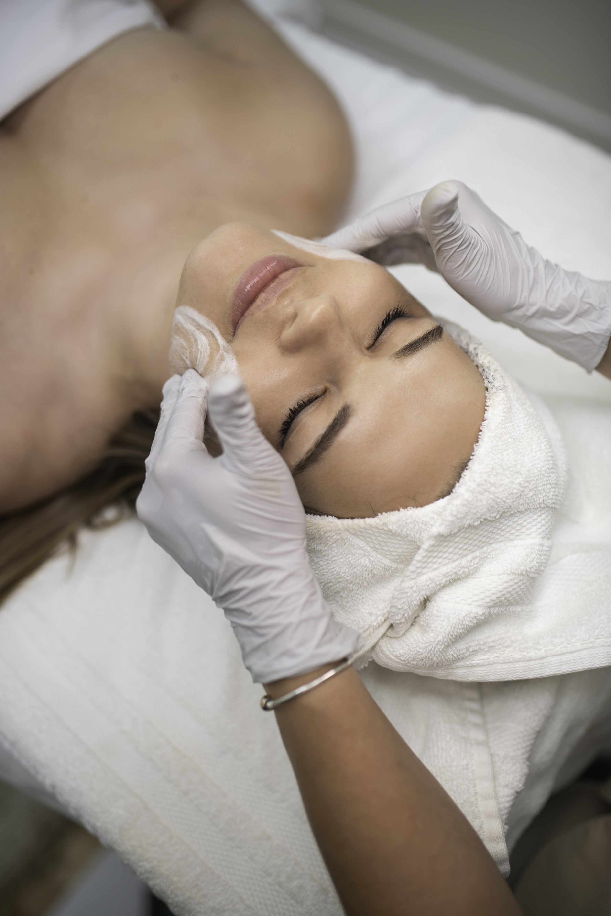 Discover Best Facials and Treatments in Naperville, IL | Levore Aesthetics