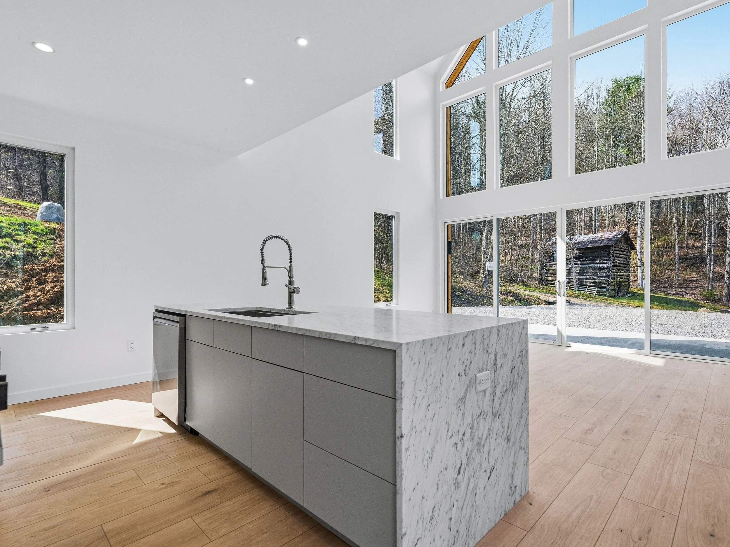 14-710 KENDAL DR - 15.jpg