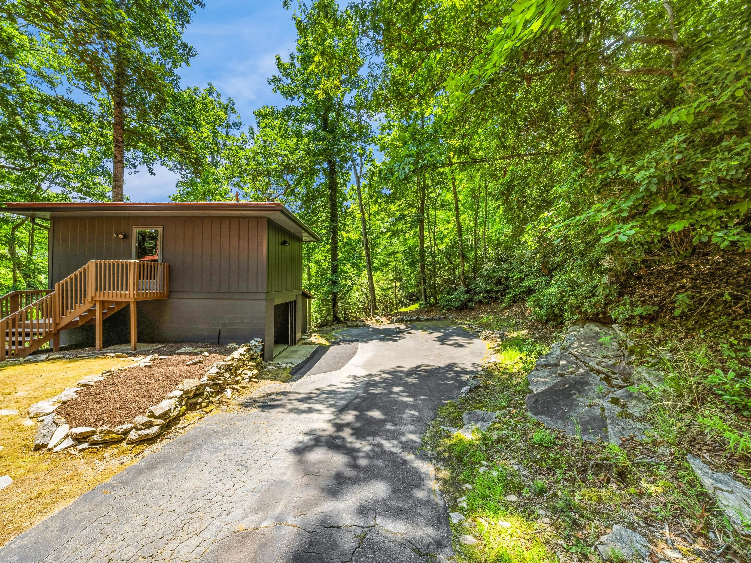 21-785 pisgah forest rd-21.jpg