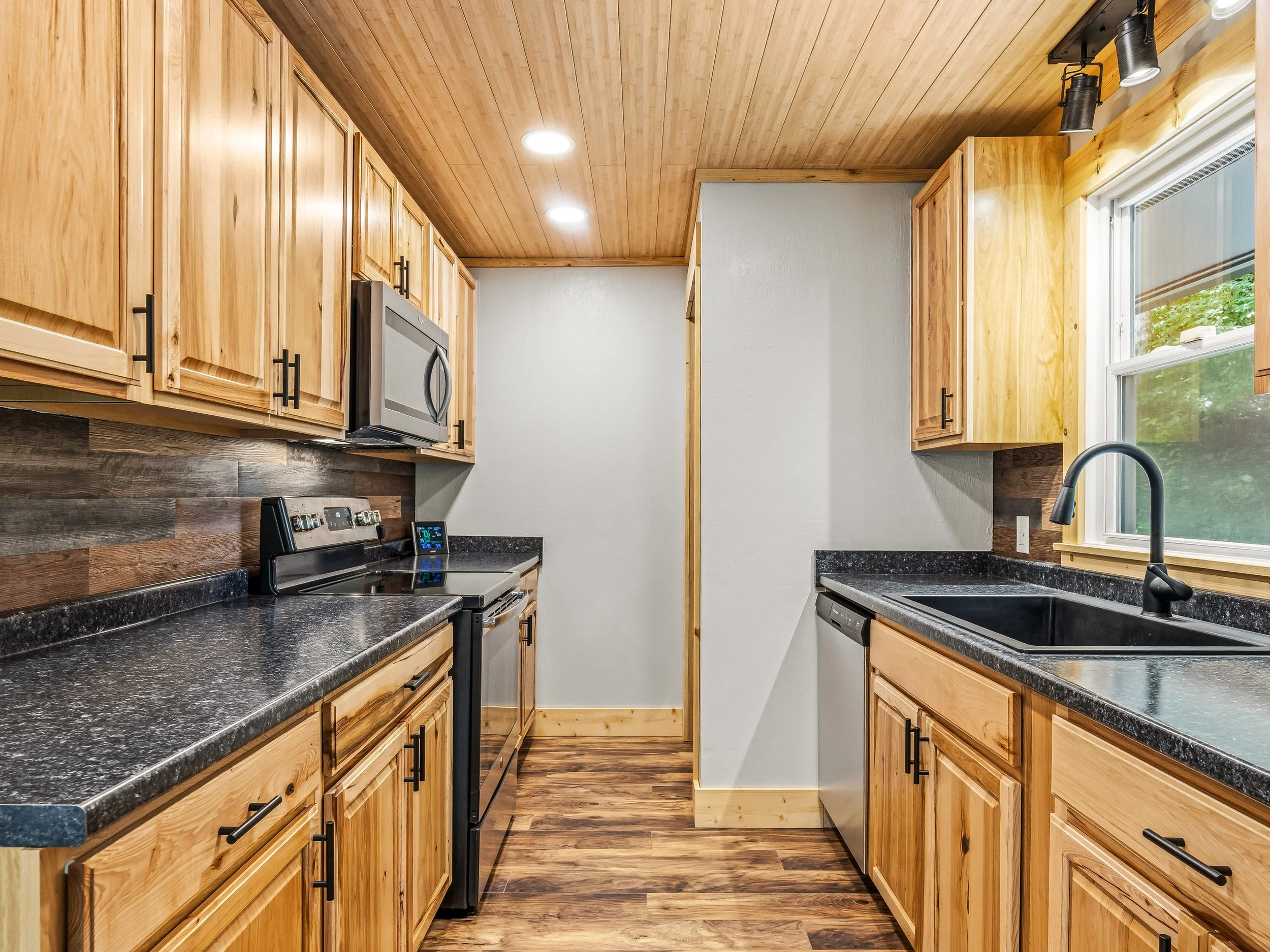 30-785 pisgah forest rd-30.jpg