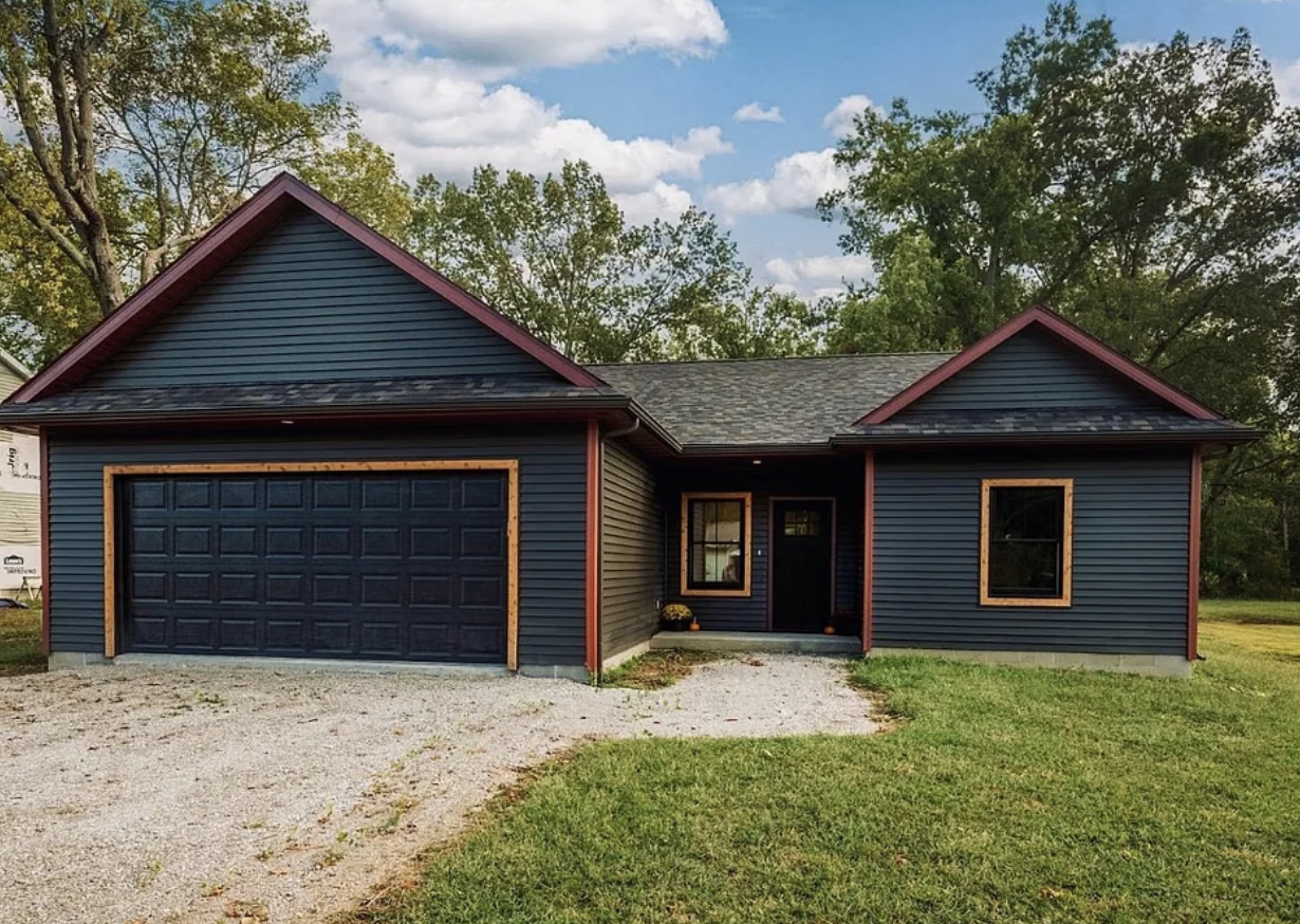 Under Contract: 207 Rowatt Street, Cambria IL 62915