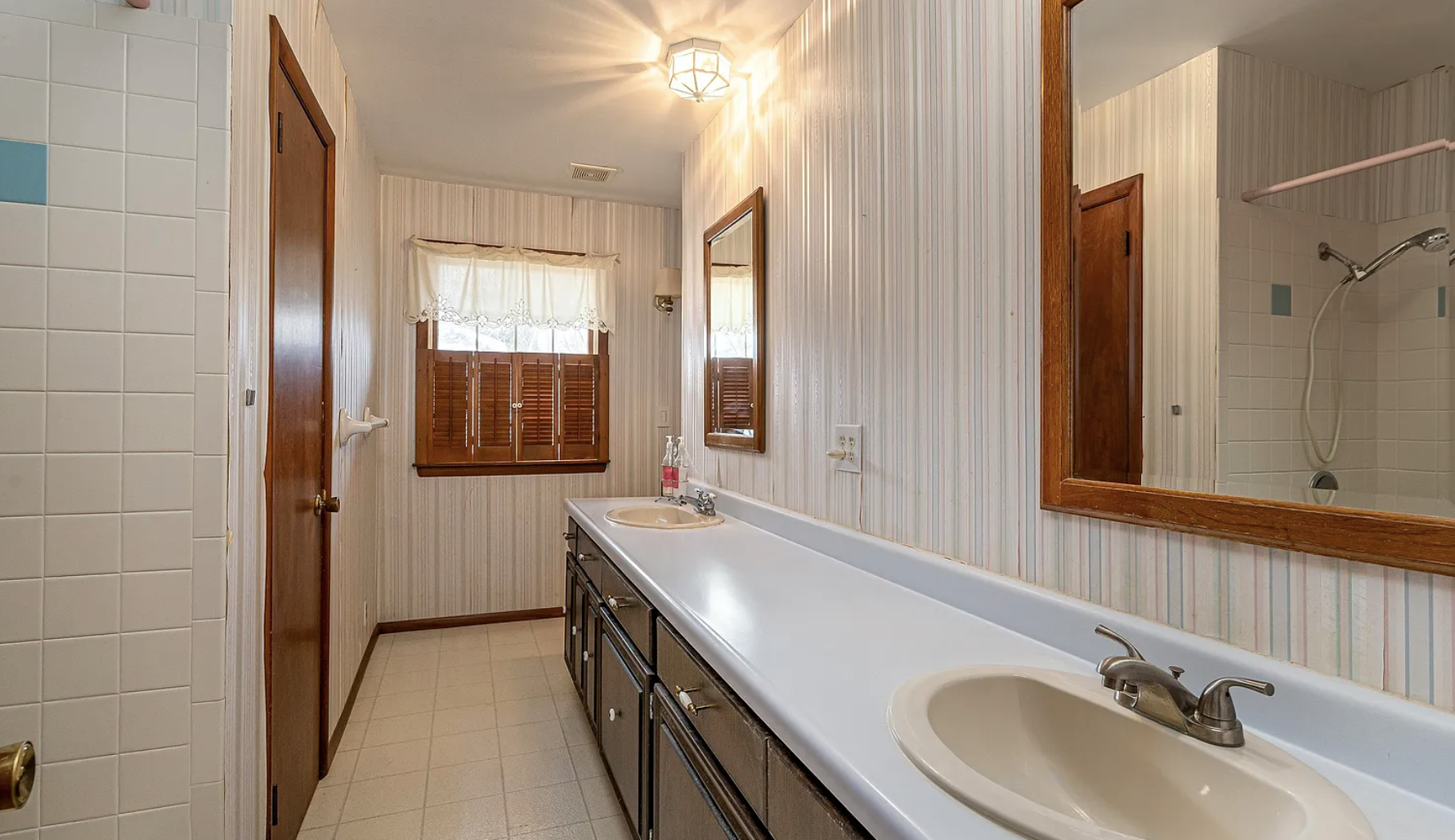 Screen Shot 2025-12-04 at 5.19.34 PM.png