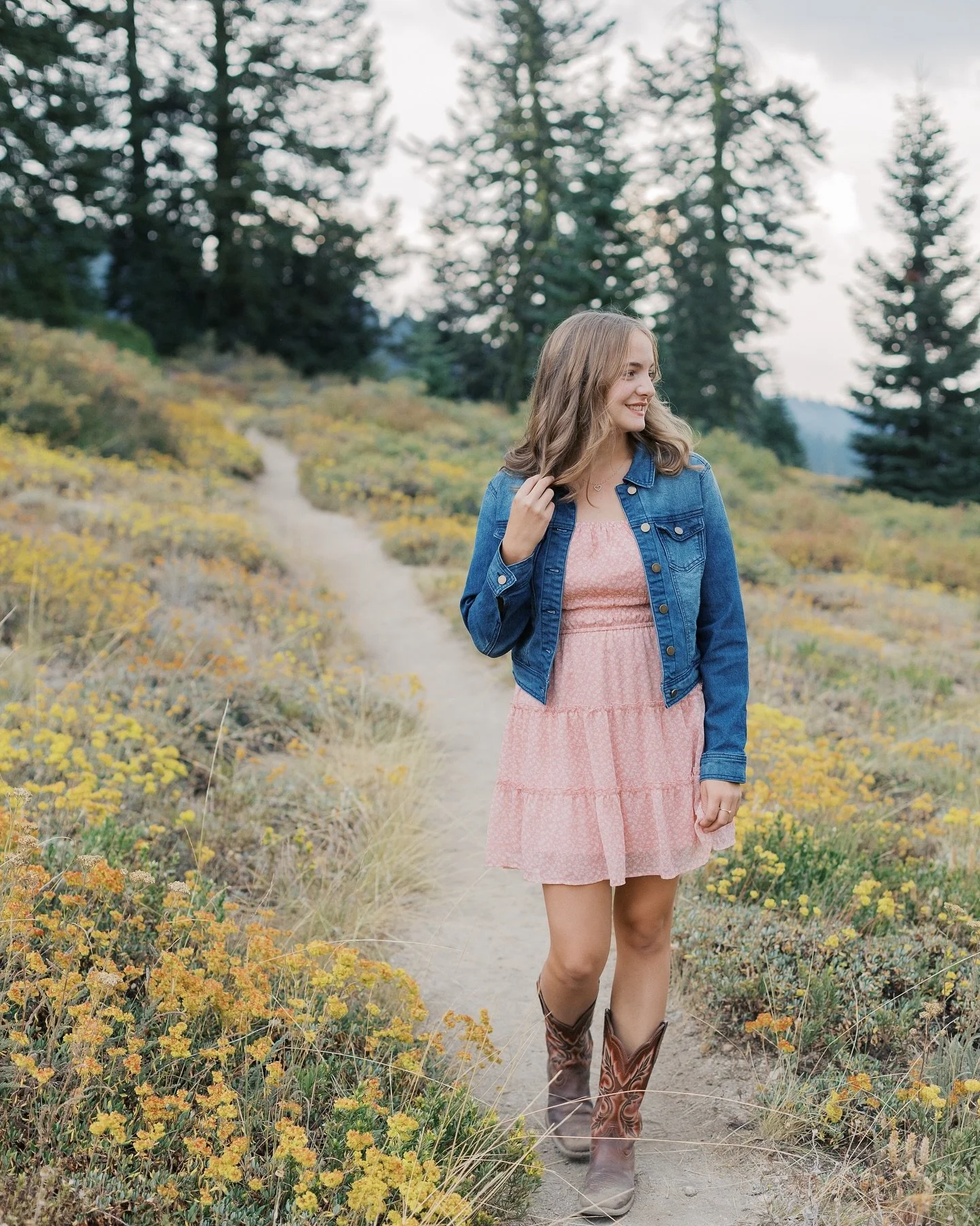 Loved this senior session with you Addy! You were amazing!!
I can&rsquo;t wait to see where life takes you next. Keep shining your light so brightly! 🥰✨

also.. shout out to her mumma, Keturah, for joining in our adventure and bringing out the BEST 