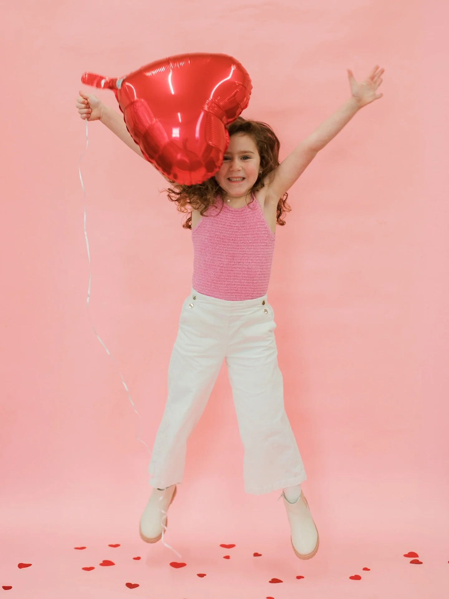 Soft pinks, red hearts, and a little love in the air! ❤️

My Valentine&rsquo;s Mini Sessions are now open to book! 🙌🏼

These short + sweet, cozy indoor sessions make it easy to get photos you&rsquo;ll love, ready in time for Valentine&rsquo;s Day! 