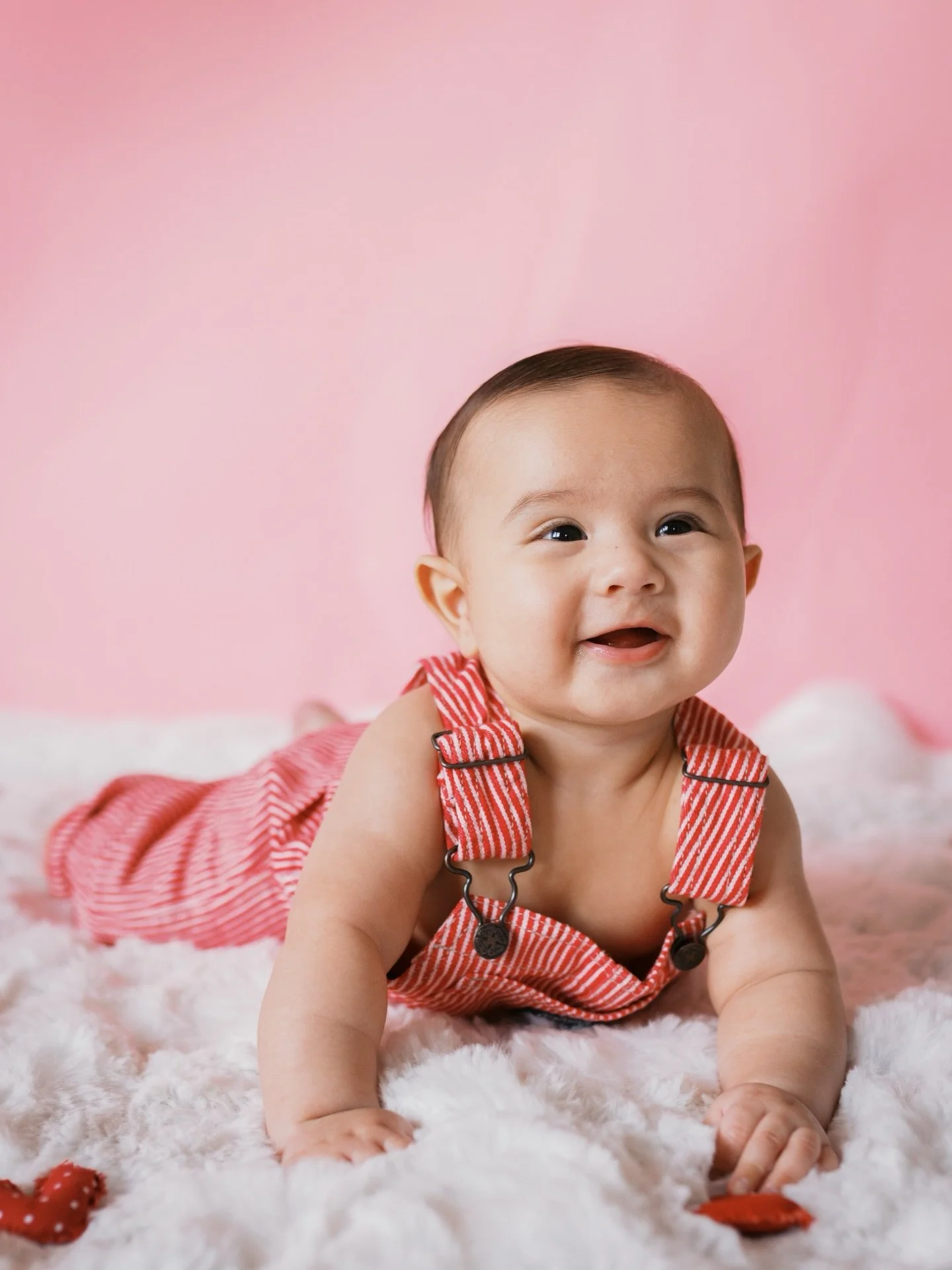 Third year doing Valentine&rsquo;s Minis and i SOLD OUT BOTH DAYS! ❤️❤️❤️

I&rsquo;m beyond grateful.🤍

Seeing all your sweet posts of the photos we took made my heart so full today! 🥰

I hope everyone had the most amazing, lovely love day.❤️