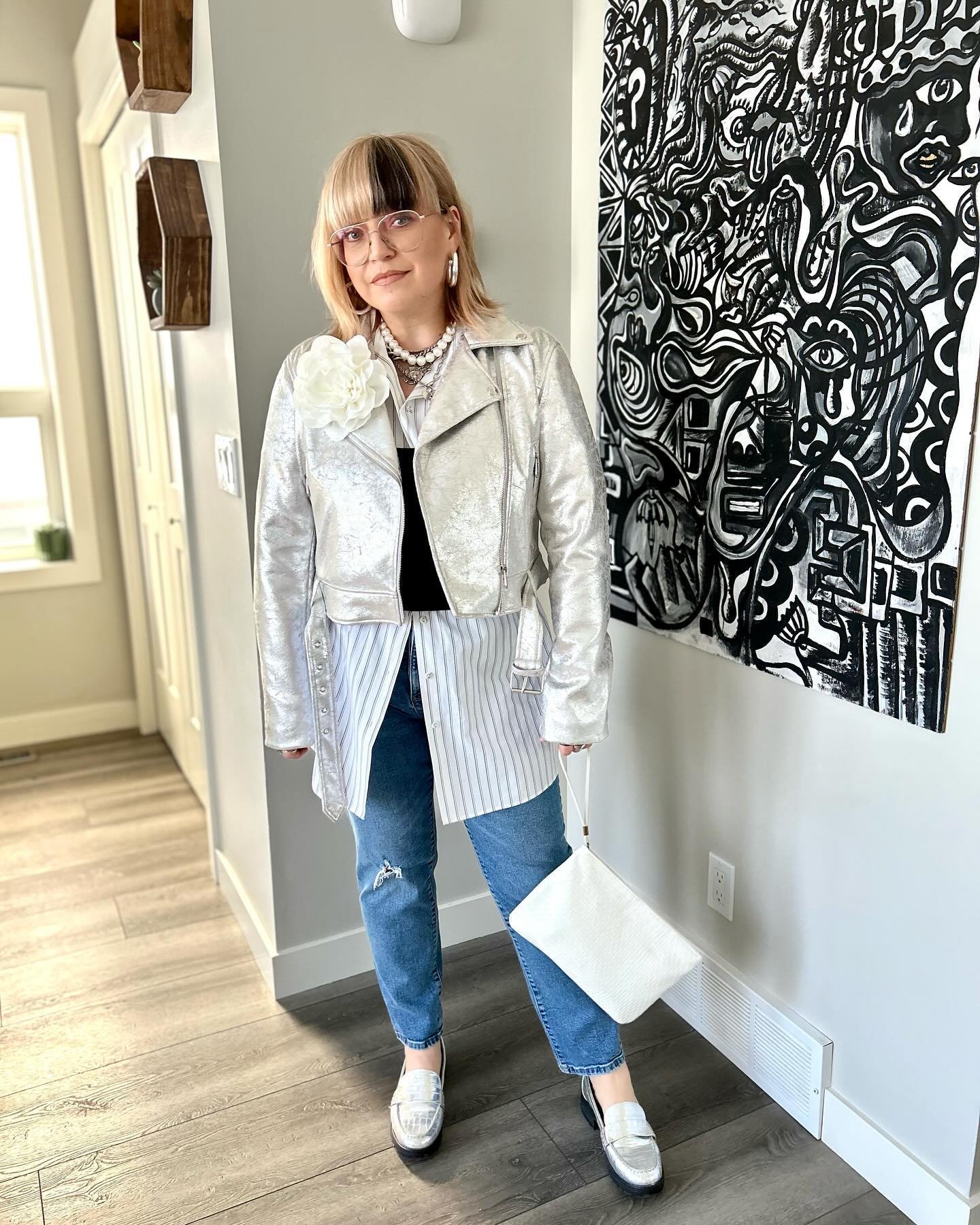 I wasn&rsquo;t joking when I said I was all about the metallic trend - Do you think this is enough metallic though? 🤍

#aldonabcreative #publicist #personalstylist #photographer #yycnow #yyc #yycstyle #personalstyle #ootd #styleinspo #spring #spring