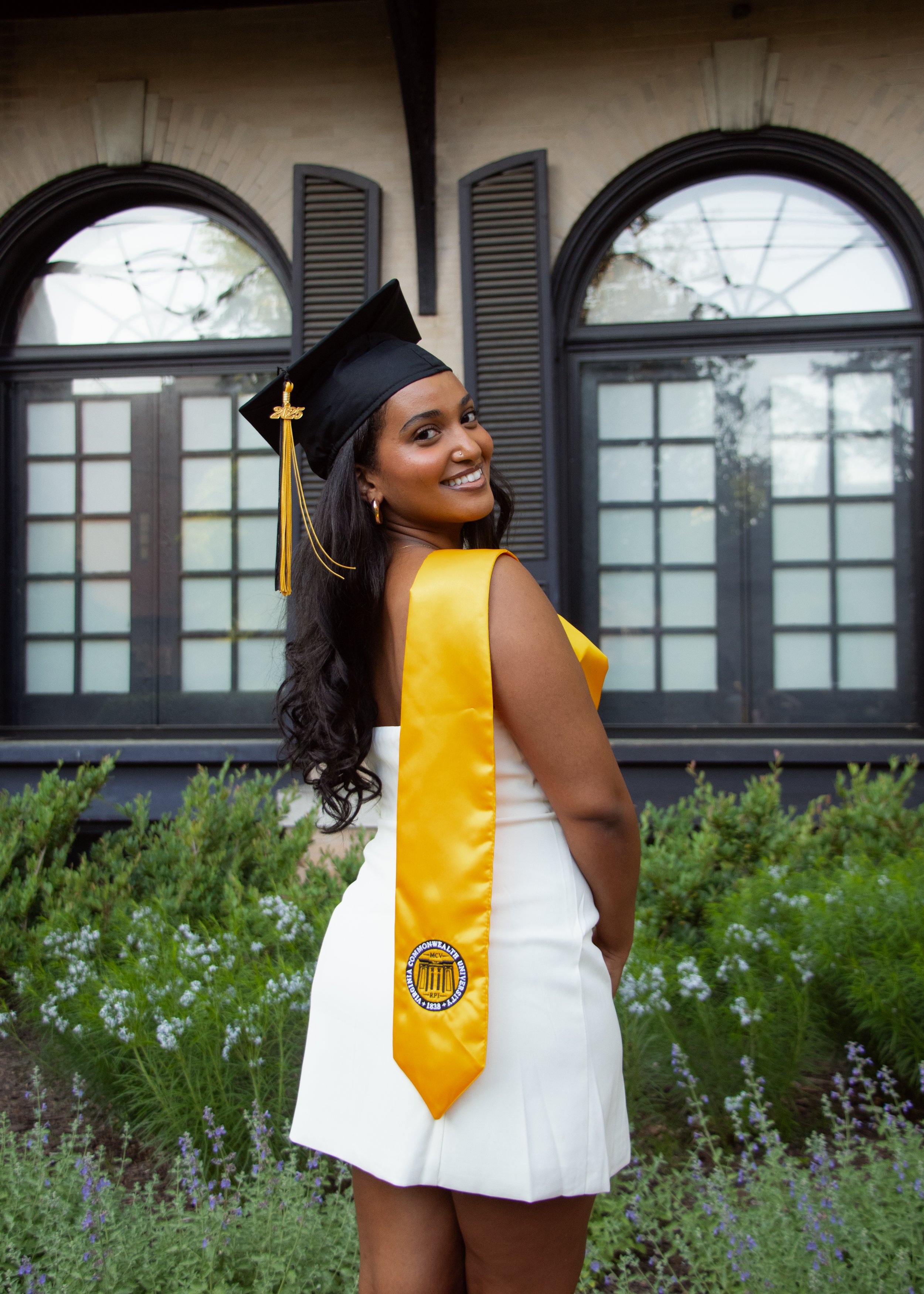 Abby_Grad-051.jpg