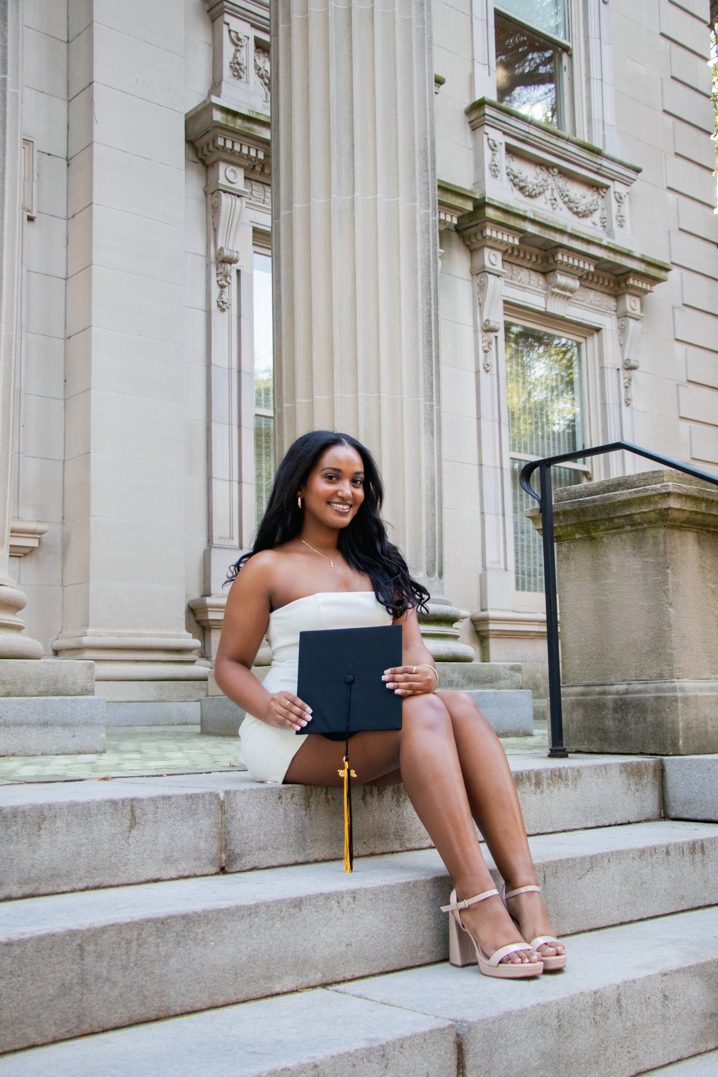Abby_Grad-010.jpg