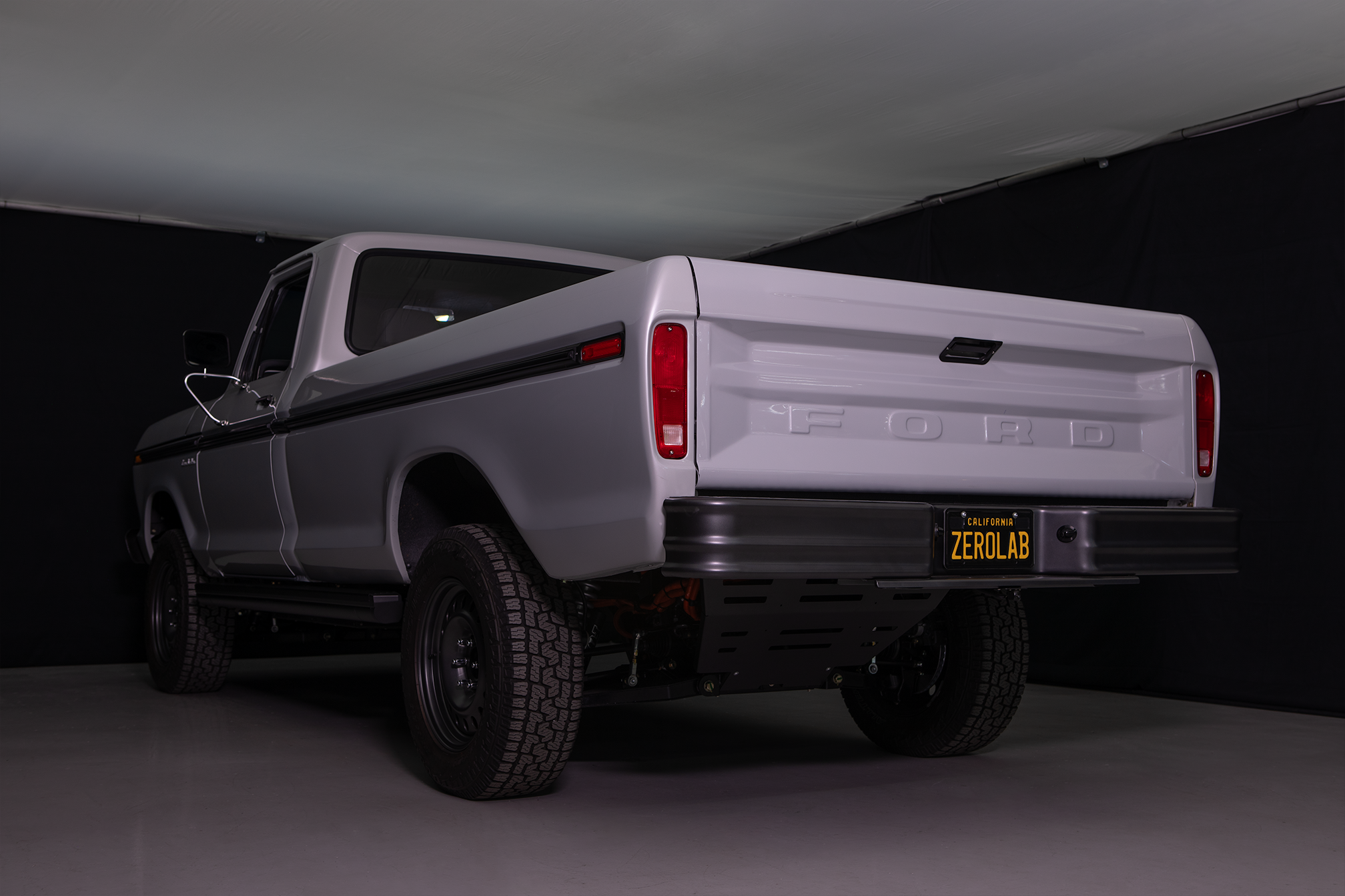 F250_Studio_13.png