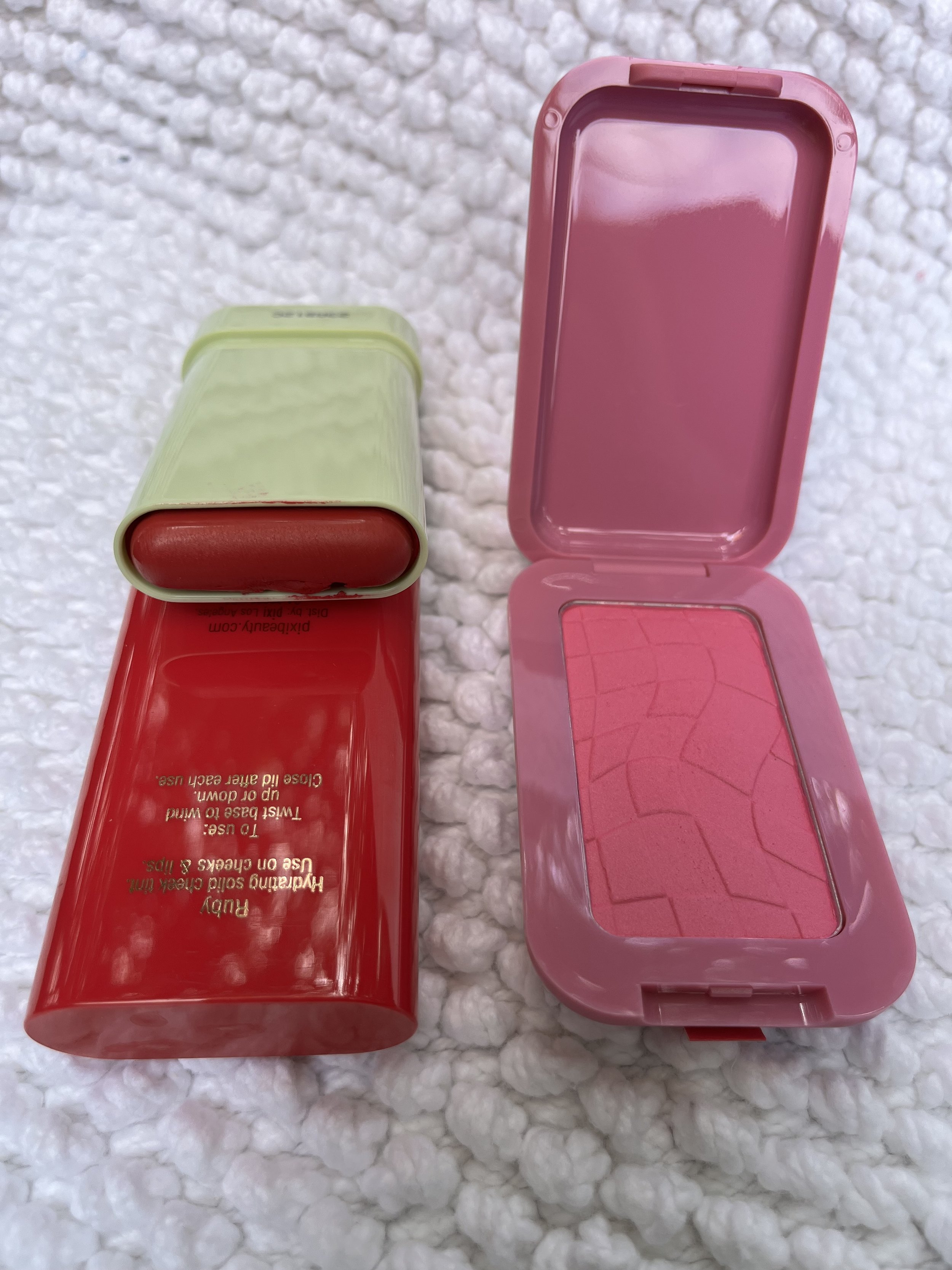 Cream Blush vs Powder Blush: Which should you use?