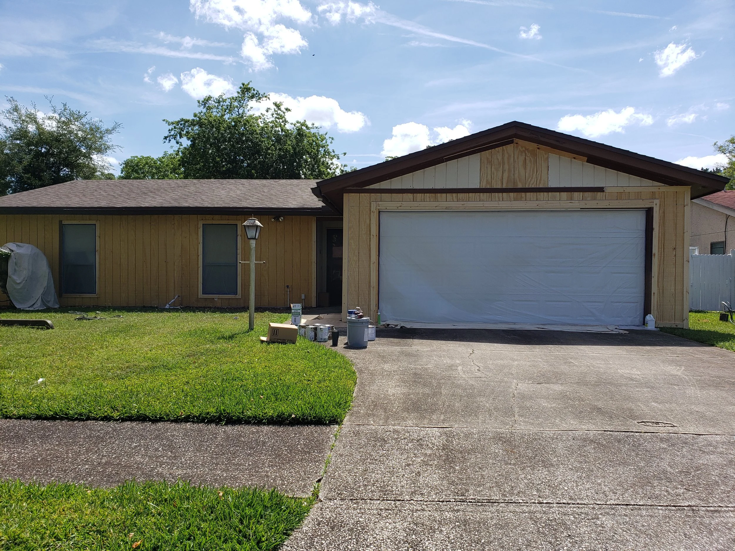 Before picture of the house before we painted it.