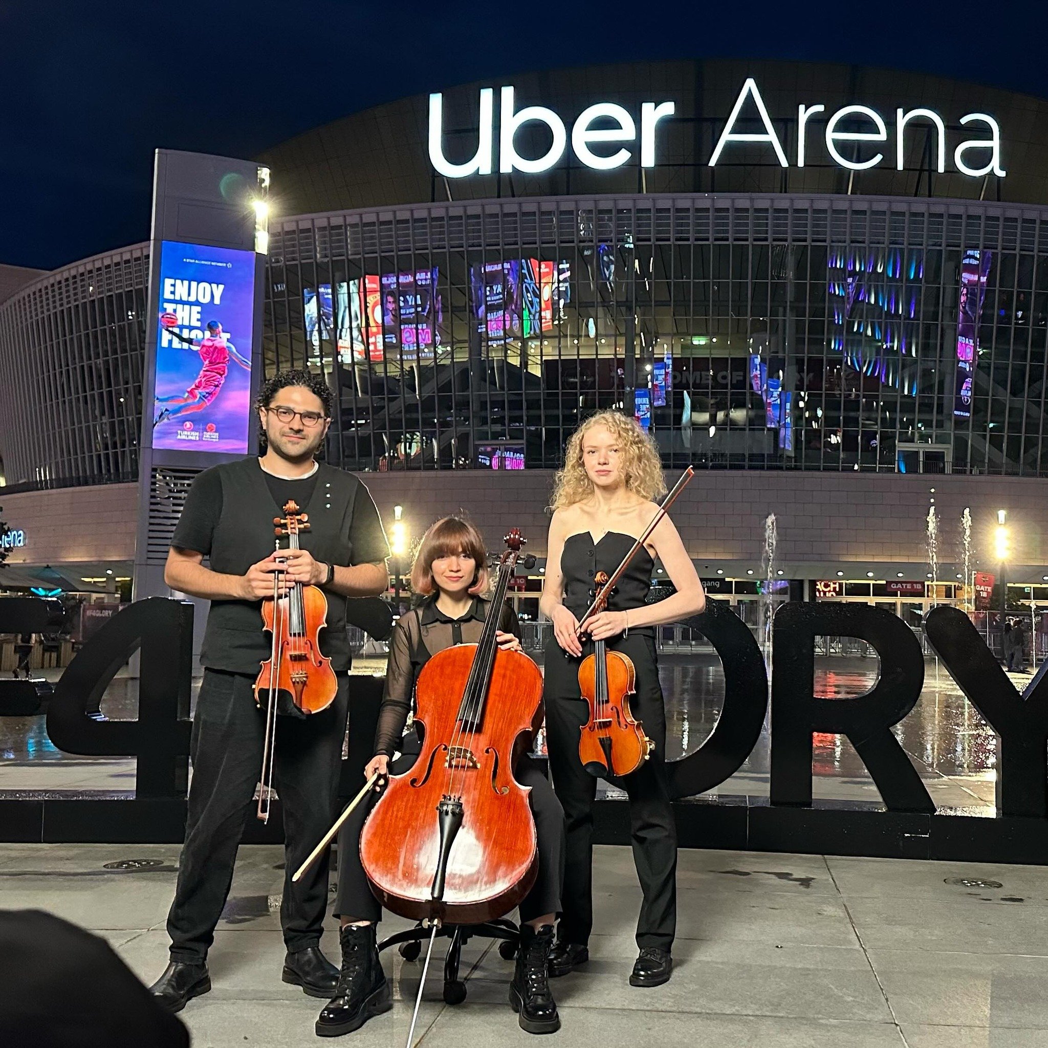 Excited to have opened the Turkish Airlines Euroleague Final Four Basketball 🏀 at Uber Arena Berlin! thanks to the amazing production team for keeping it smooth. 
#Euroleague #FinalFour #uberarena #turkishairlines #realmadrid #panathinaikos #duosdue