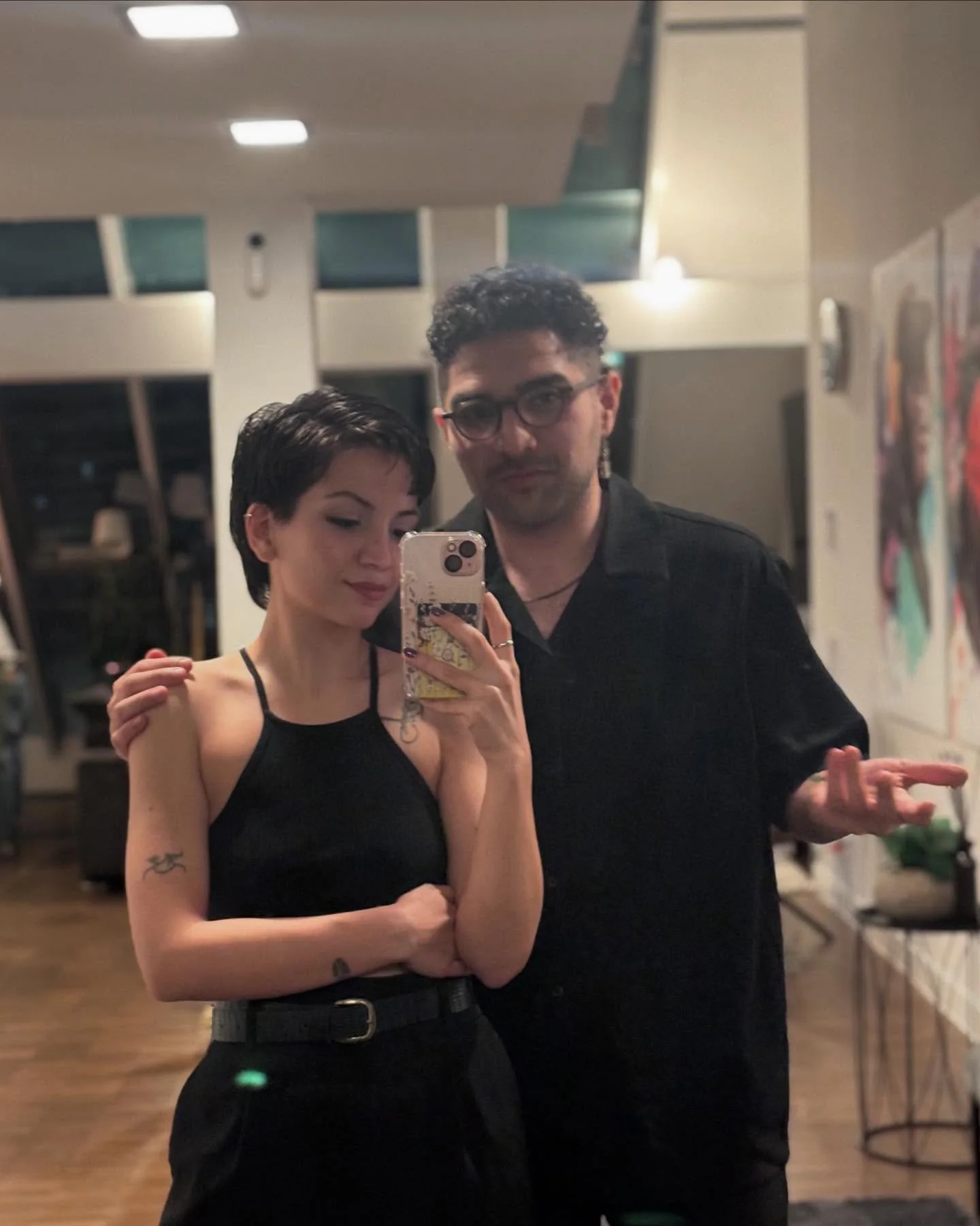 Last night&rsquo;s gig was in such a beautiful spot &mdash; good vibes, great energy. Love how we always get to meet lovely people and play at special events like this! ✨🎻 #violincelloduo #violincelloduet #berlinduet