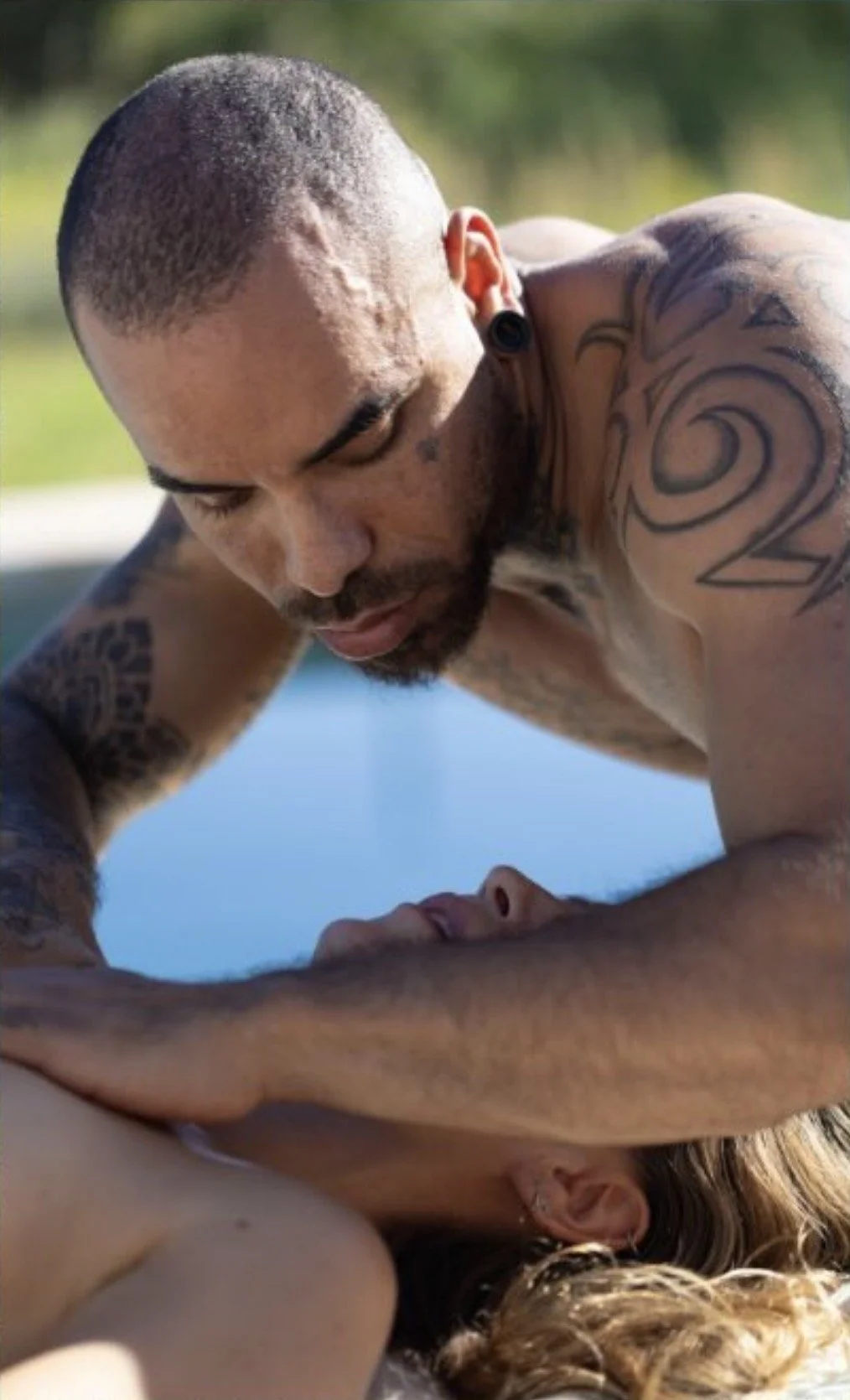 Hypnotic Kink Retreat