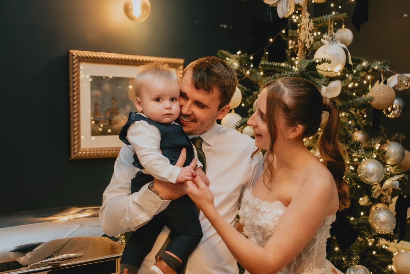 Lowri + Jason&rsquo;s wedding party 🪩

After filming their secret elopement in October, it was great to photograph their wedding party yesterday as they had their closest family and friends with them to celebrate their marriage 💍

Venue: @lord.nels