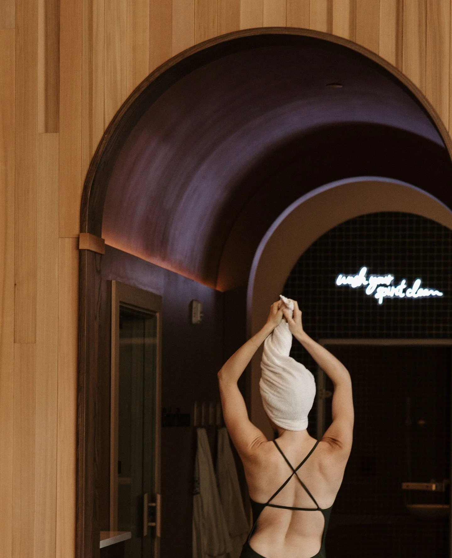 👻 We wash spirits clean 👻
~~~~~~~~~~~~
This week at Saunaday: 
🦡10/29: UW Student Session 5-7p with @uwwellnesssociety
🍂10/30: Autumn Wellness Evening with @sevvencycle
🎃10/31: Trick or Treat Yourself Giveaway Closes 
For full schedu