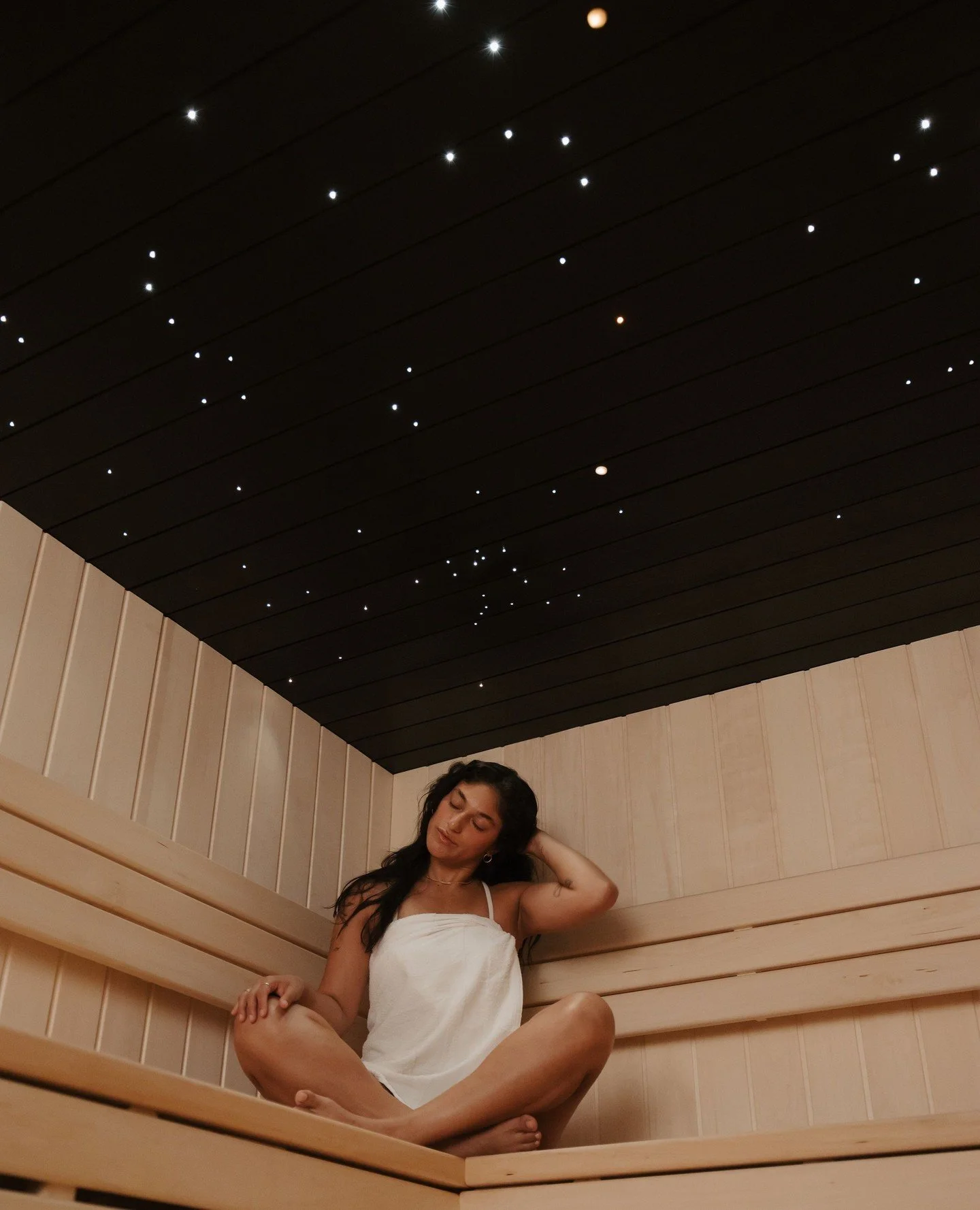 ⁠
Who needs a quiet moment? Here's your mission: head into Aspen and spot the Moon, Saturn, and Mars 🌕️ 🪐 🔴⁠ Bonus if you can name any constellations besides the dippers. ⁠
⁠
🌕️ 🪐 🔴⁠ credit: The institution that is Burnie's Rock Shop