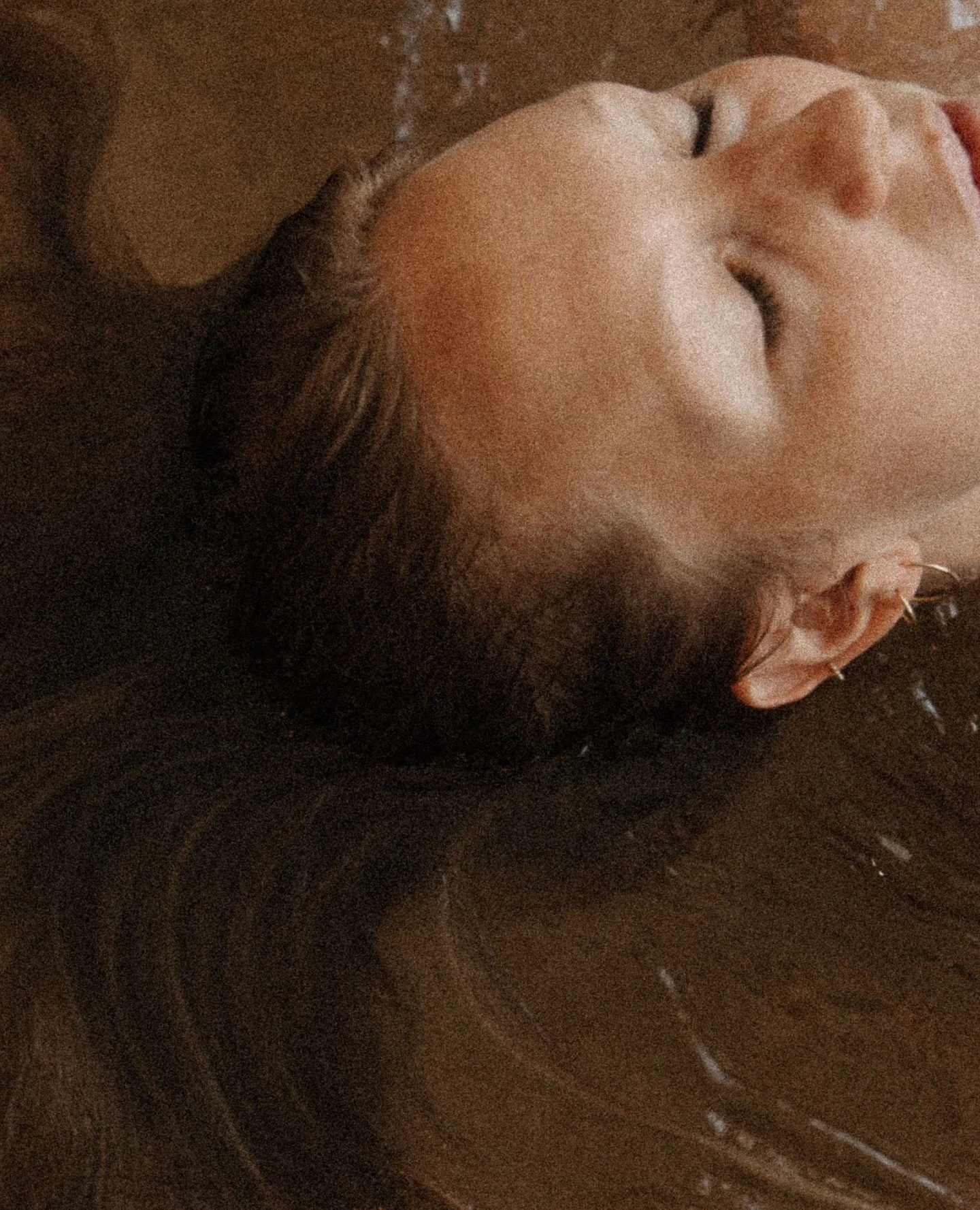 A safe place to soften.⁠
⁠
⁠
🌊 🌊 🌊 🌊 🌊 🌊 🌊 🌊 🌊 🌊 🌊 🌊 🌊 🌊 🌊 🌊⁠
Reserve your hand-built Hinoki wood Ofuro tub in our link in bio