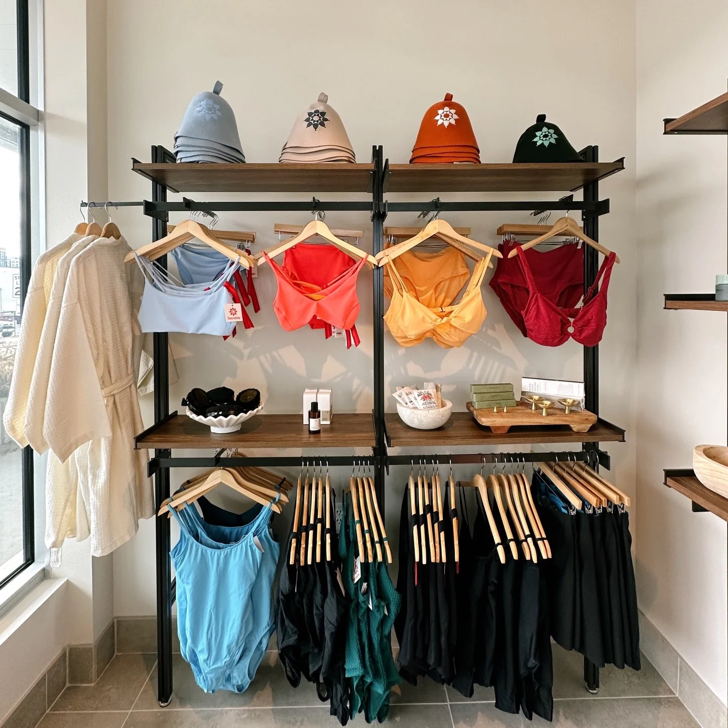 Spring break, meet sauna season 🤝

@andie swimwear has landed at Saunaday just in time for your spring getaways and sauna sessions 🌞

Stop by the bathhouse shop and try pieces on before your session. We have beautiful new textured fabrics and sizes