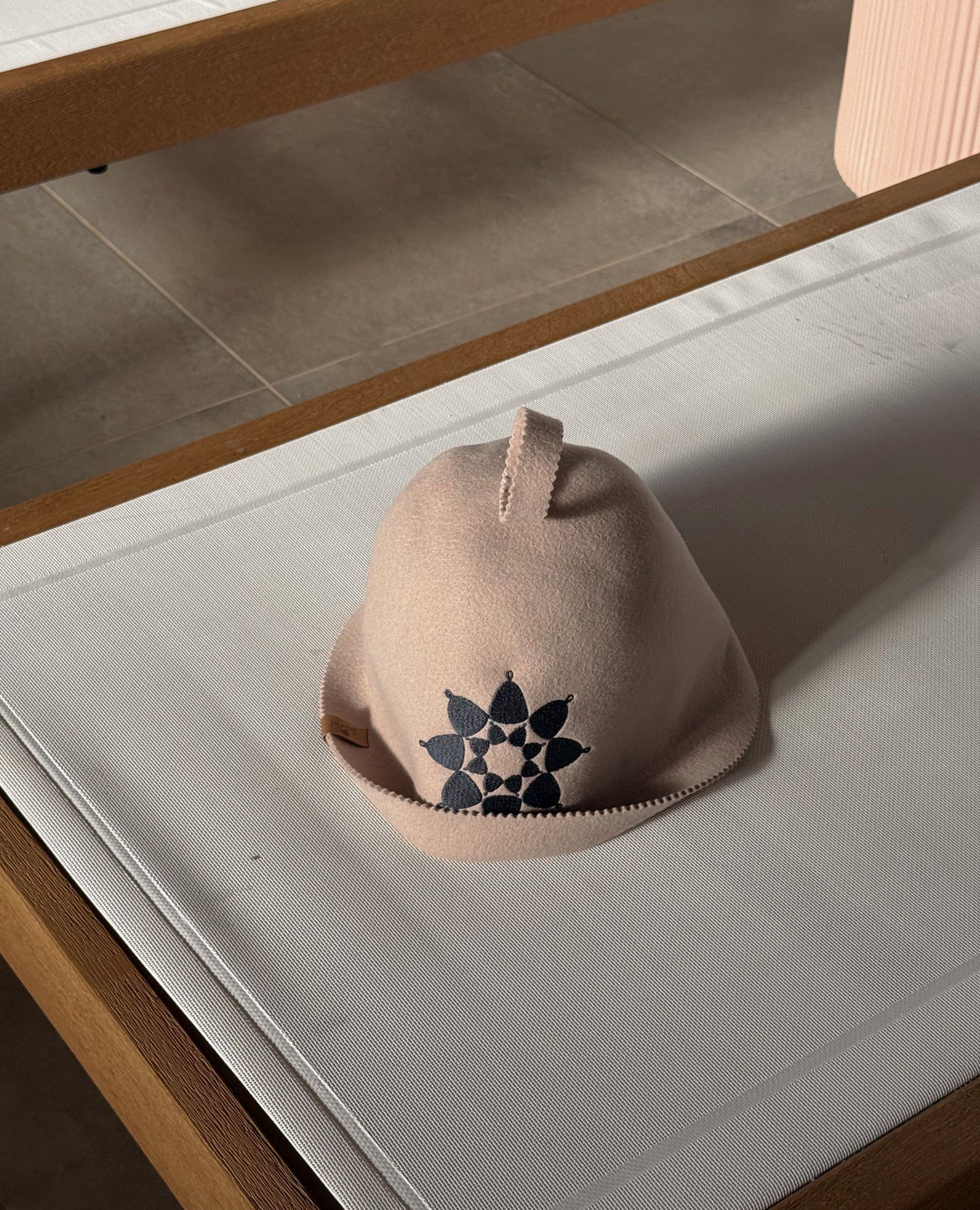 New drop of sauna hats just arrived fresh from Poland. Be cute like @hiljastamper and get yours 🛎️⁠
⁠