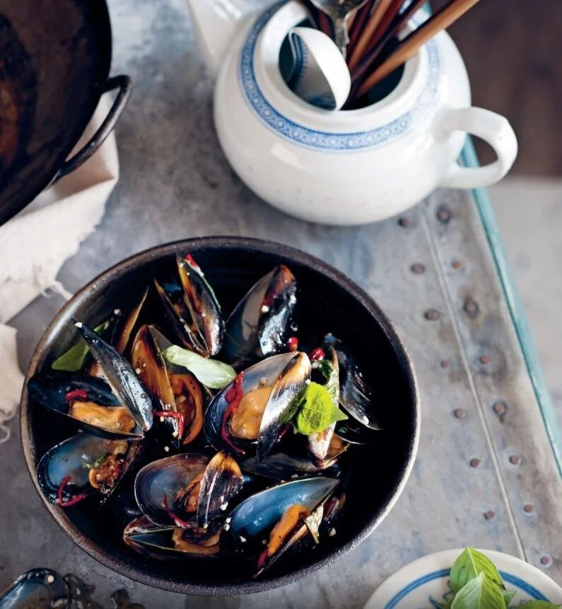 Black mussels with Asian basil and oyster sauce