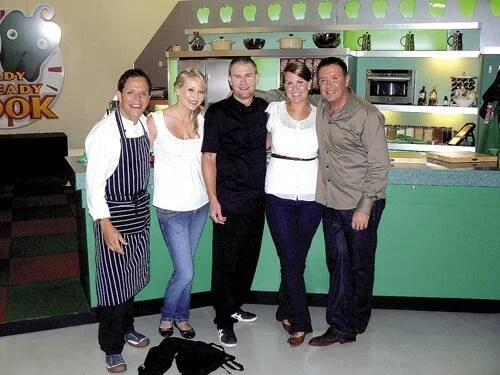 Hands up if you remember having a day off school and watching @markredlantern on Ready, Steady, Cook? 📺🍅🫑

Core memory unlocked!

That was 20 years ago 🤯

SWIPE RIGHT 👉 for a real trip down memory lane.

SPOILER ALERT...

Of course Chef won with