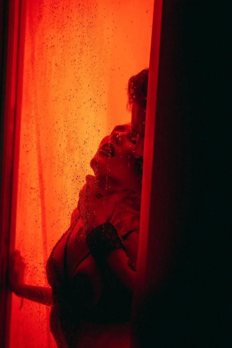 Hypersexualité : quand le plaisir devient un masque de tristesse