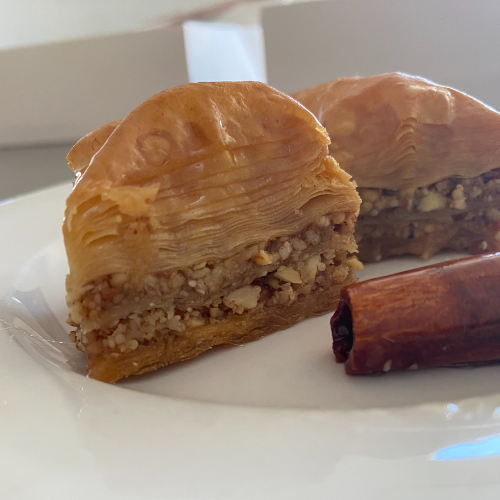 BAKLAVATHAKI