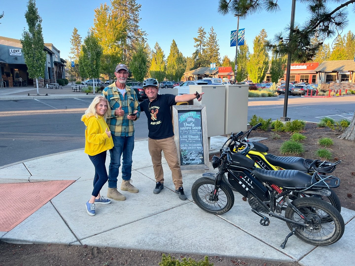 Thx again Bend🦞Not only did we sell out super fast but we witnessed our &lsquo;sense of community &amp; friendship&rsquo; in action! David is new to town &amp; while standing in line he struck up a conversation &amp; found out that Scott &amp; Liz a