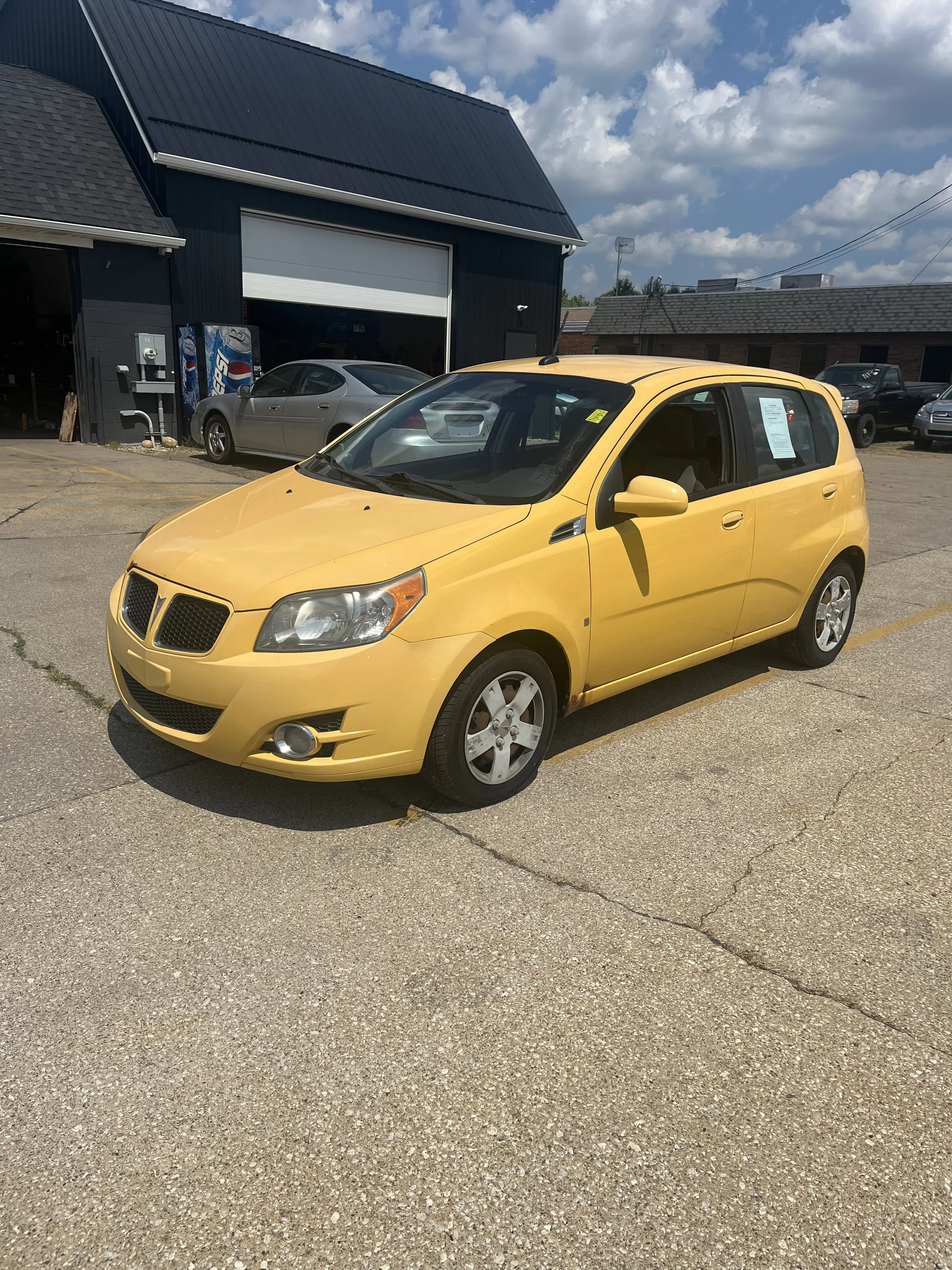 2009 Pontiac G3 Base's photo