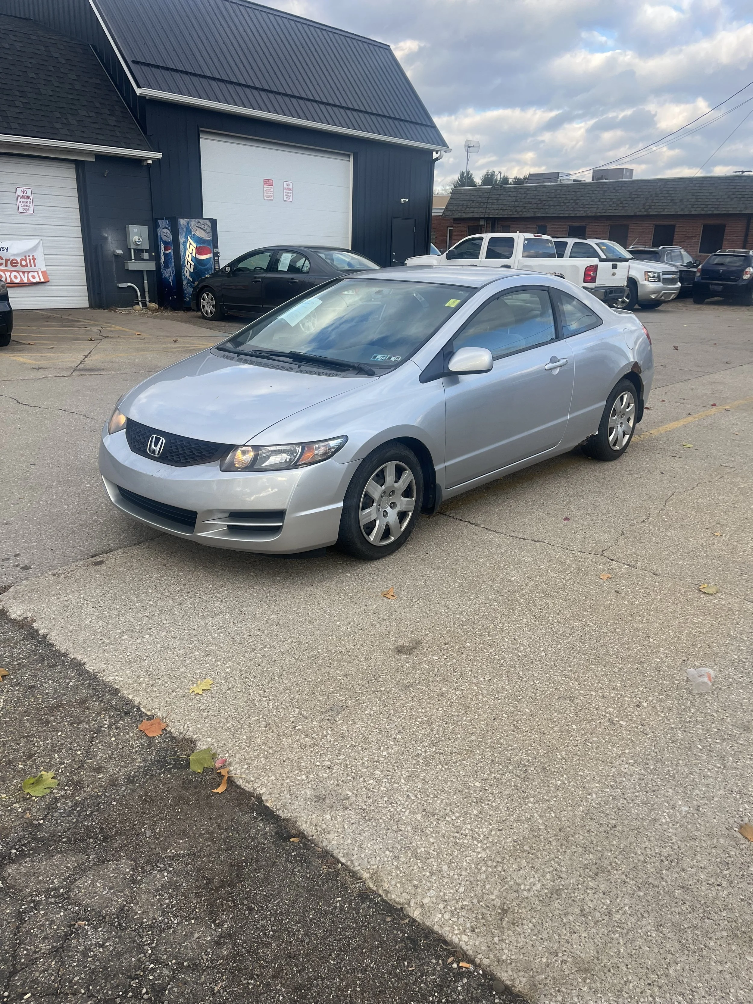 2009 Honda Civic LX's photo