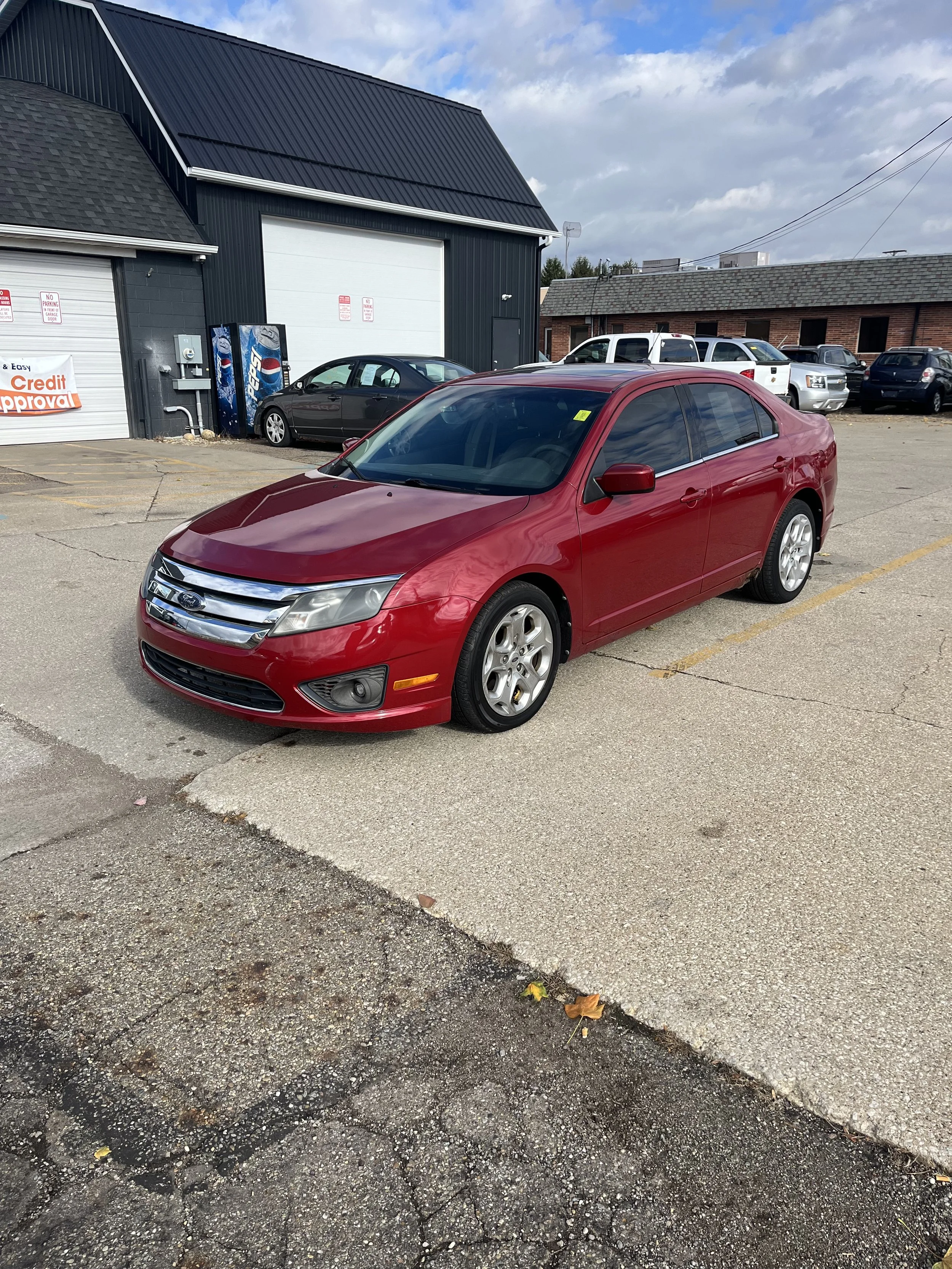 2010 Ford Fusion SE's photo