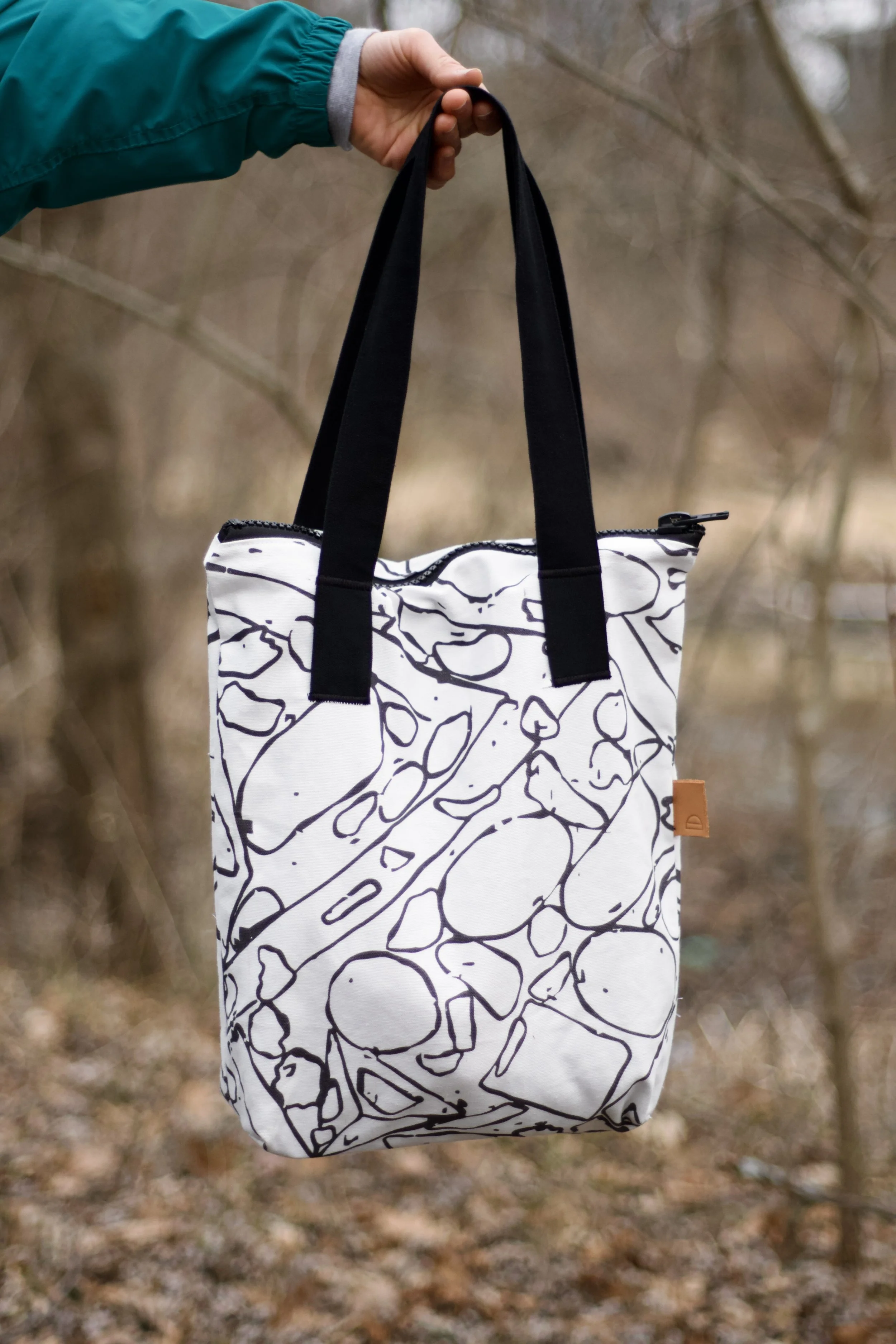 Zip Tote - Spray Wall