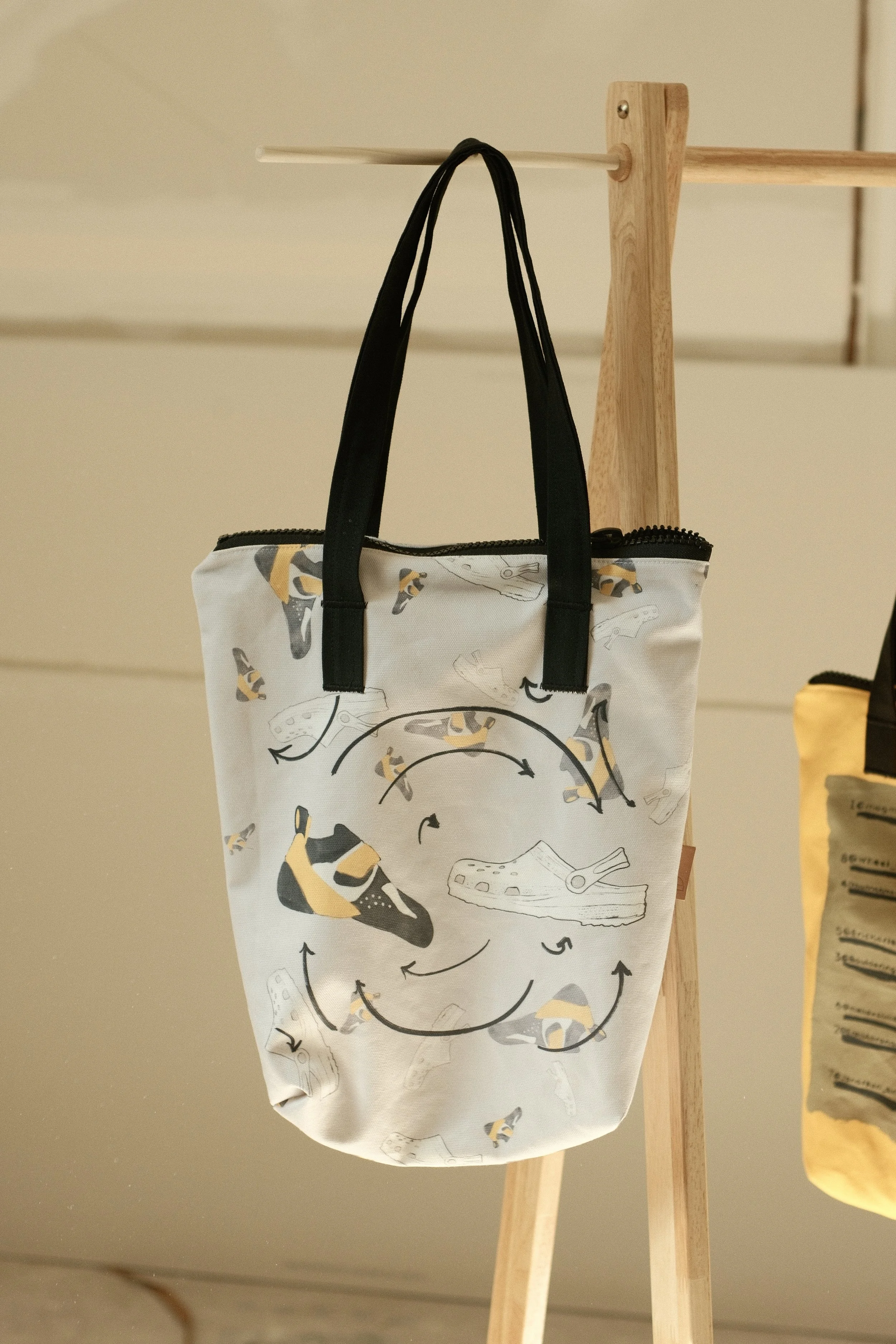 Zip Tote - Shoe Cycle of Life