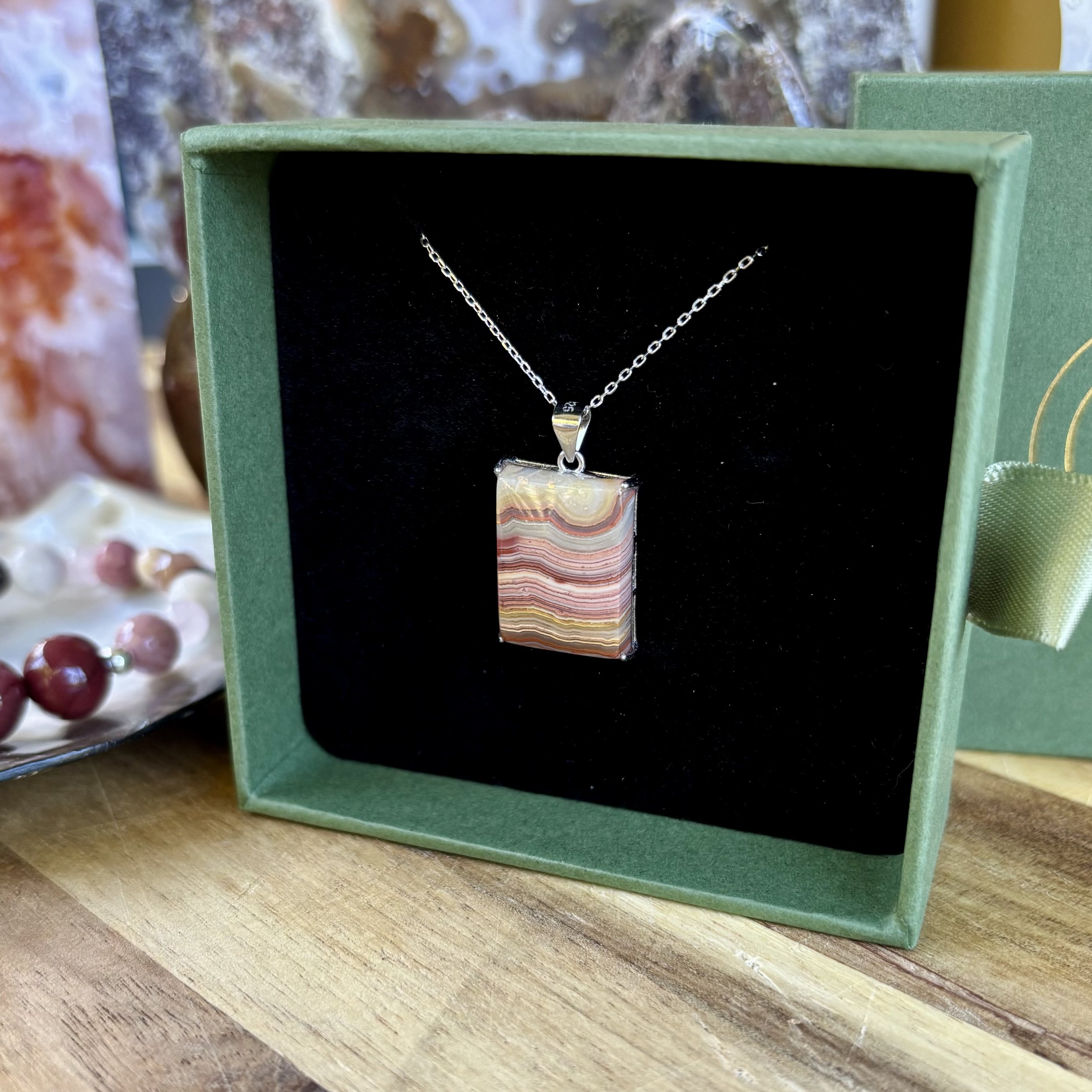 Scenic Crazy Lace Rectangle Pendant