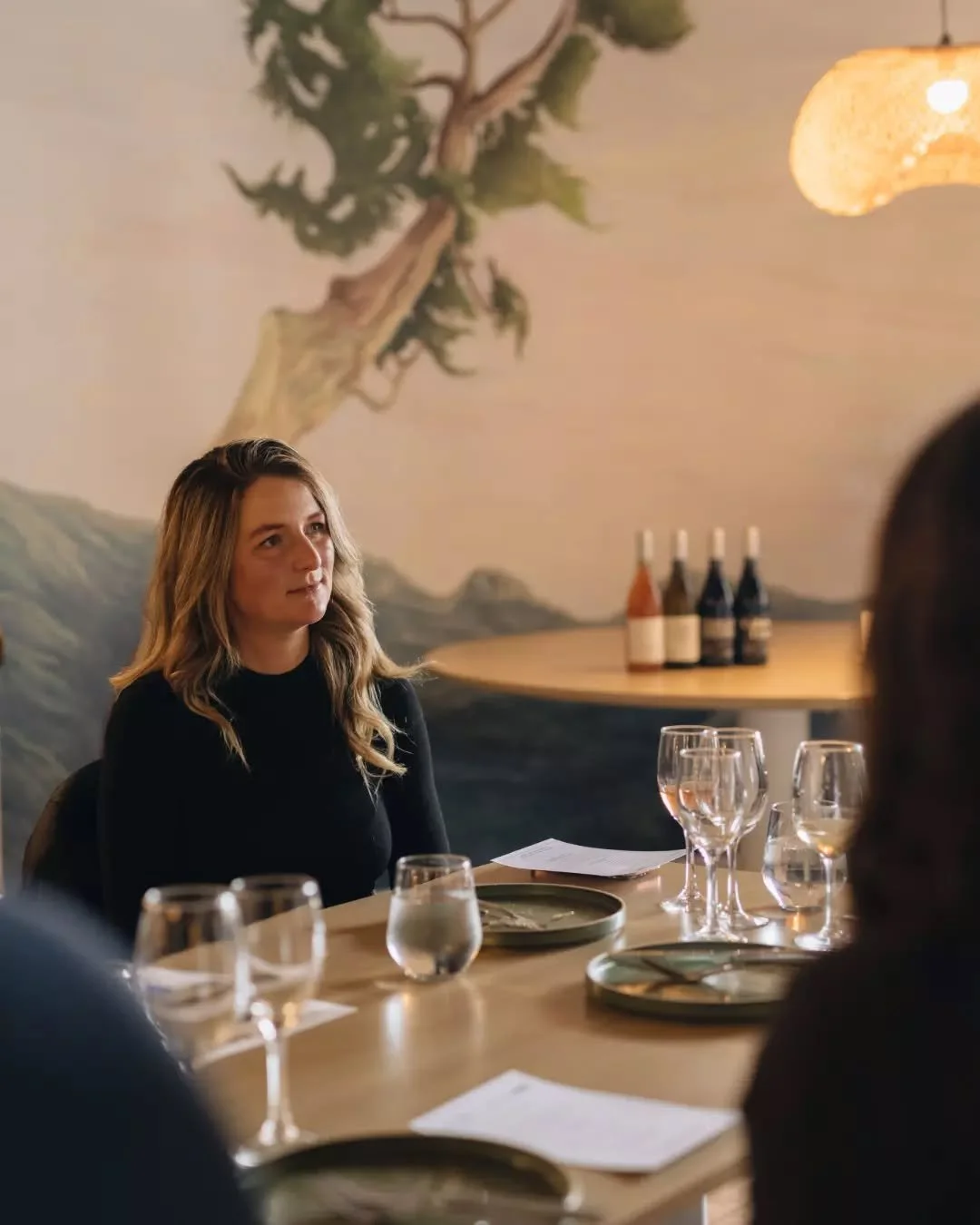 Crisp cocktails, scrumptious middle eastern flavours and warm hospitality - how better to spend an evening? 😍
Coming together with friends and family to feast on food from the Levant is what INARA is all about ~ so join us and see what all the fuss