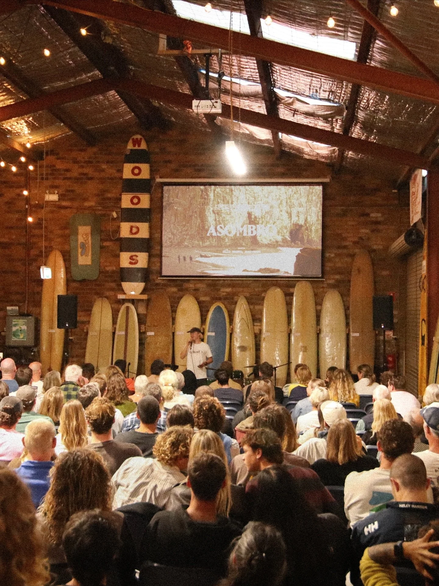 What a night! 
So special to have @bennettsurfboardsaus packed out for the opening screening of my latest film Asombro. 

Thanks heaps to @zorali @nueva.australia @bluemoonsurfshop for making the project take shape, and all the creatives that made th