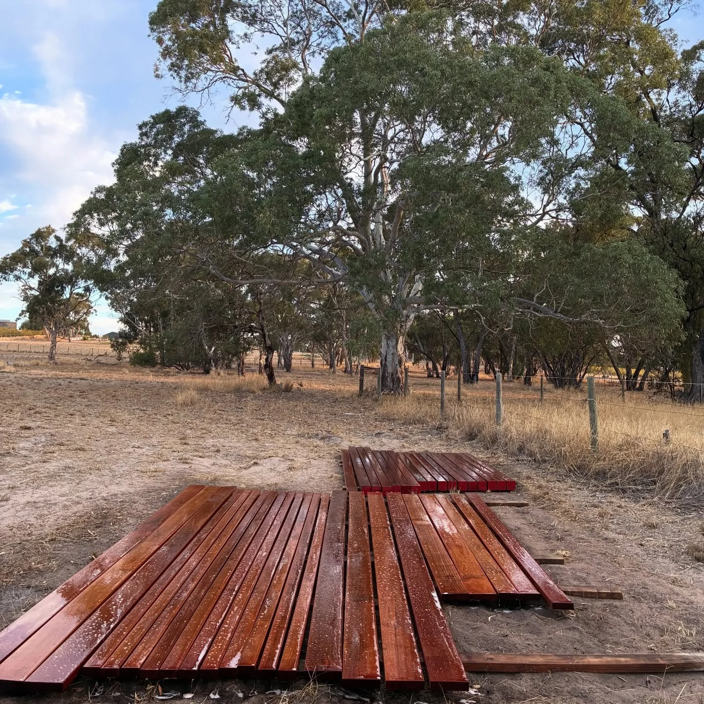 Before this Merbau even reached the job site, it spent eight weeks weathering at home and getting a few good rinses. The result? No Merbau tannin stains on the surrounding pavement or walls when it was time for it to turn into a verandah. 

From begi