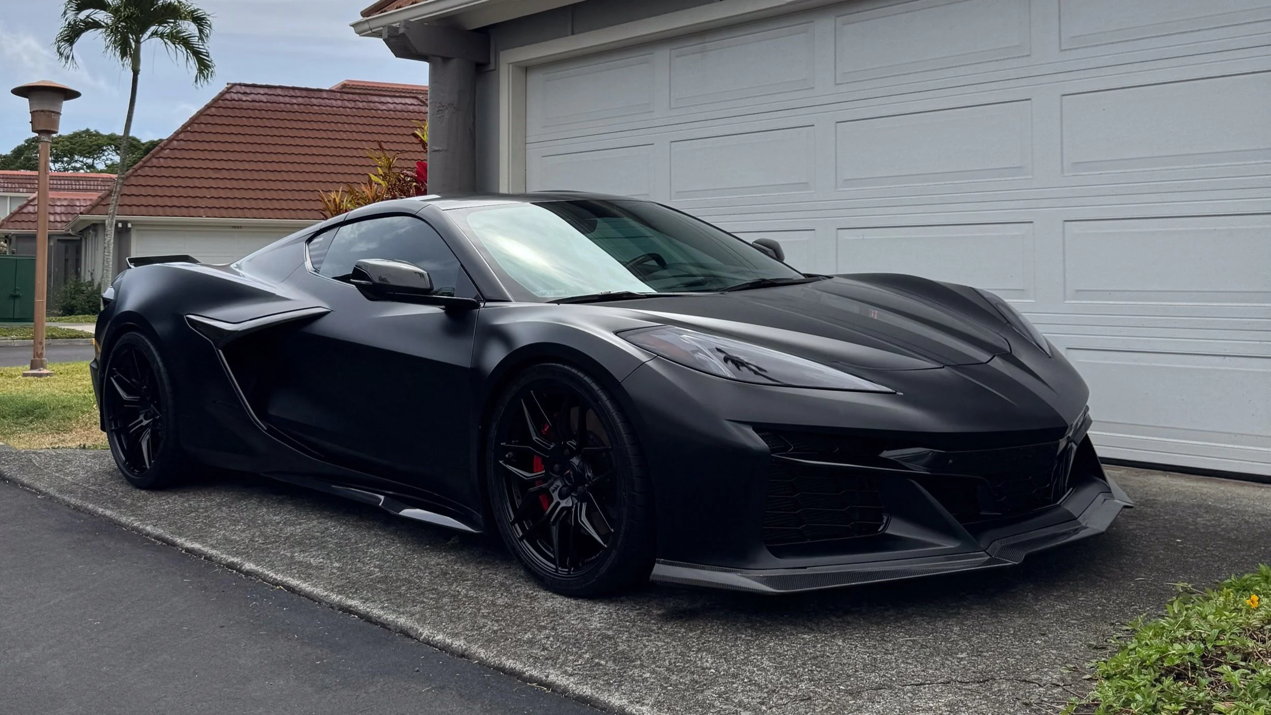 The Complete Guide to Ceramic Coating in Hawaii — What It Is, What It Does, and Whether It’s Worth It