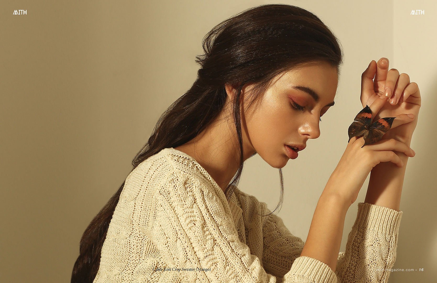 fashion-editorial-sunkissed-model-with-butterfly.jpg